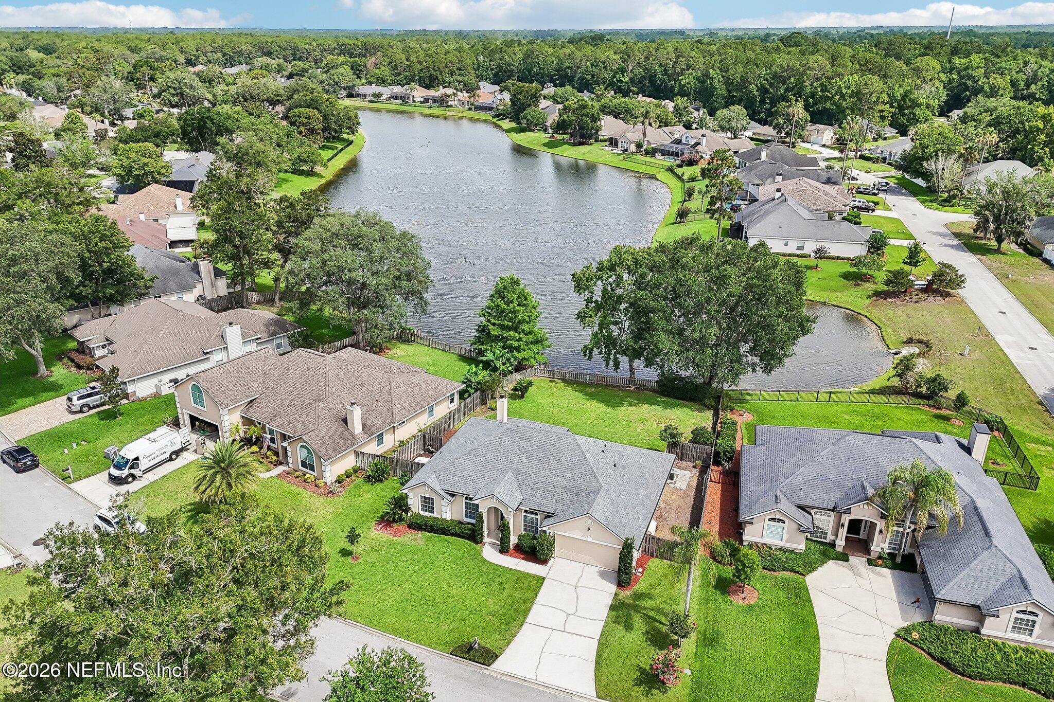 372 MAPLEWOOD Drive, St. Johns