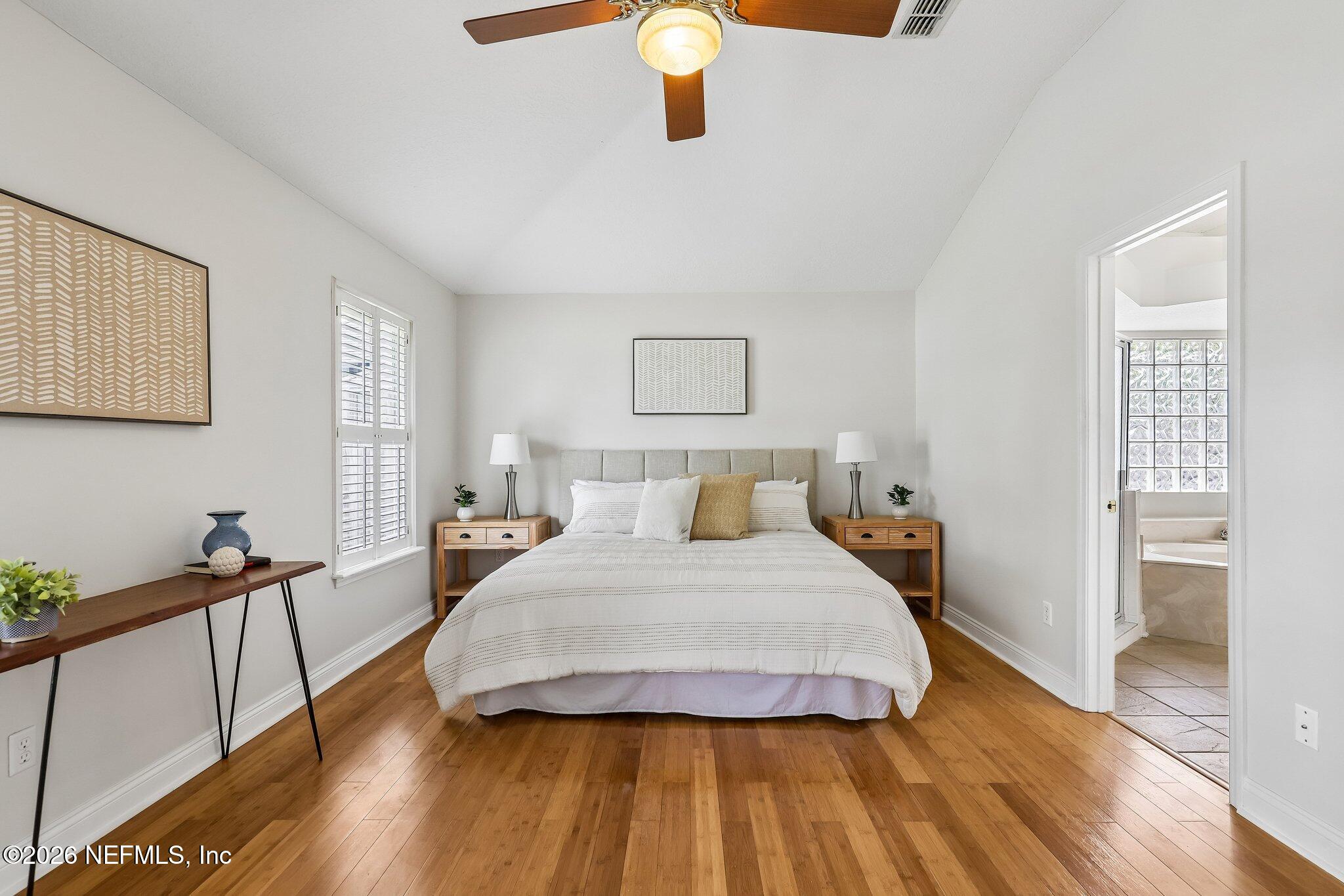 372 MAPLEWOOD Drive, St. Johns