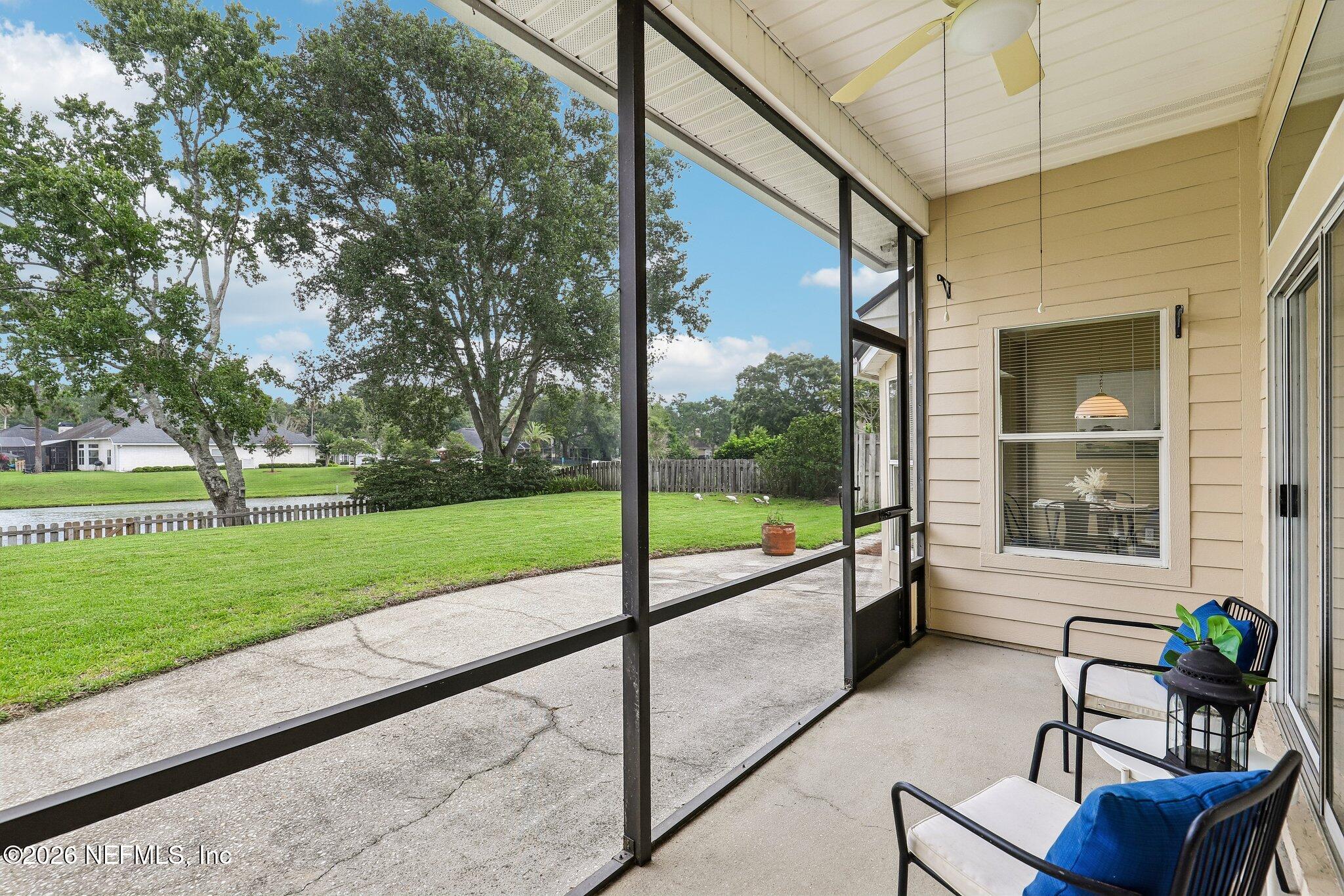 372 MAPLEWOOD Drive, St. Johns