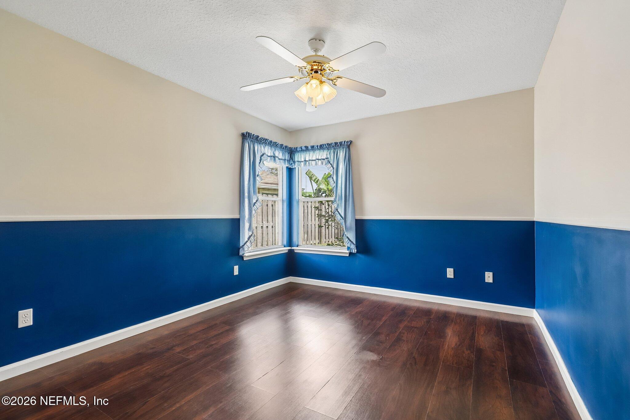 372 MAPLEWOOD Drive, St. Johns