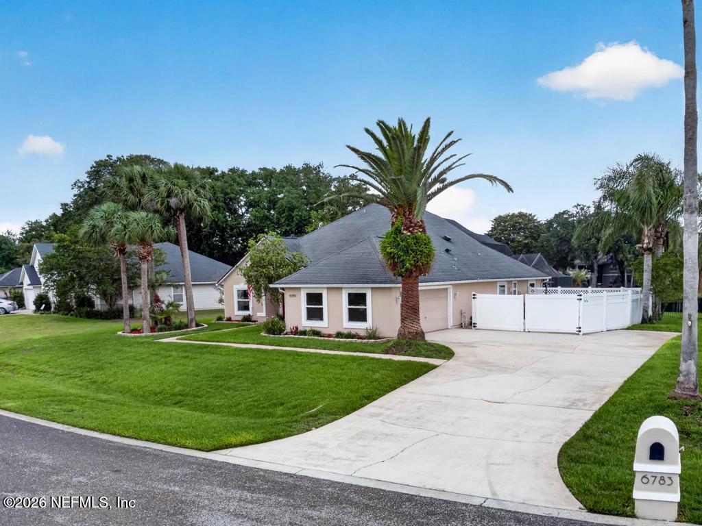 6783 CABELLO Drive
