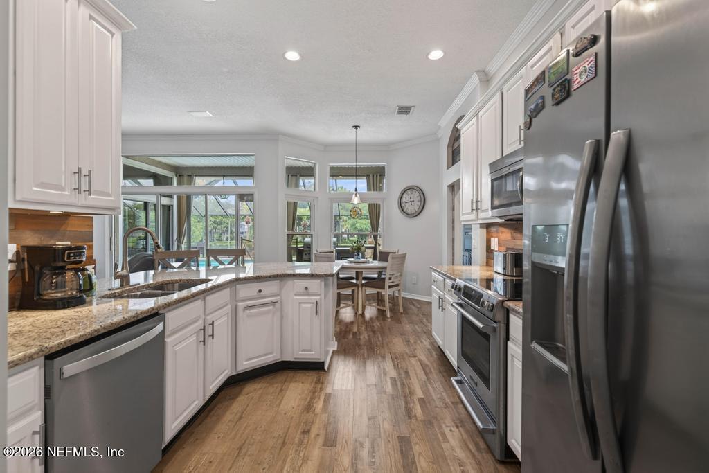 6783 CABELLO Drive