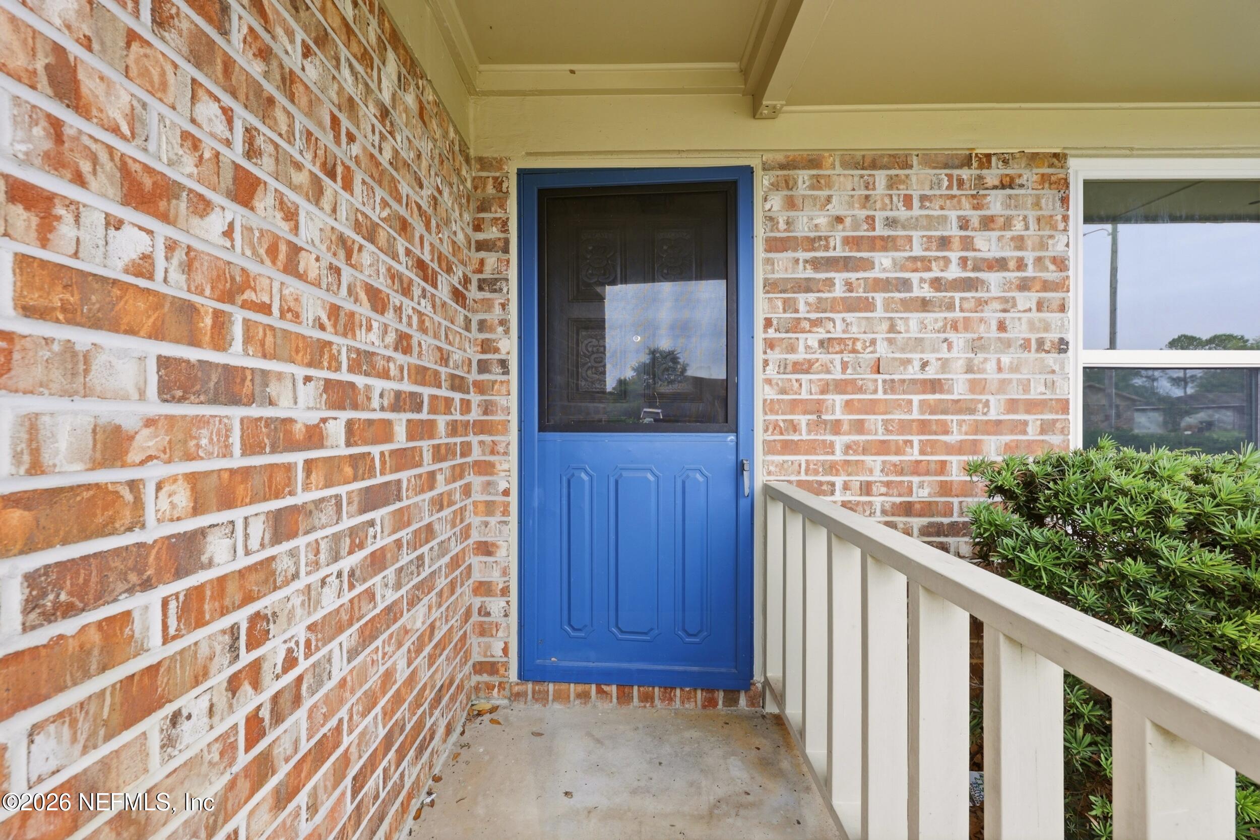 1745 LAURA ANN Lane