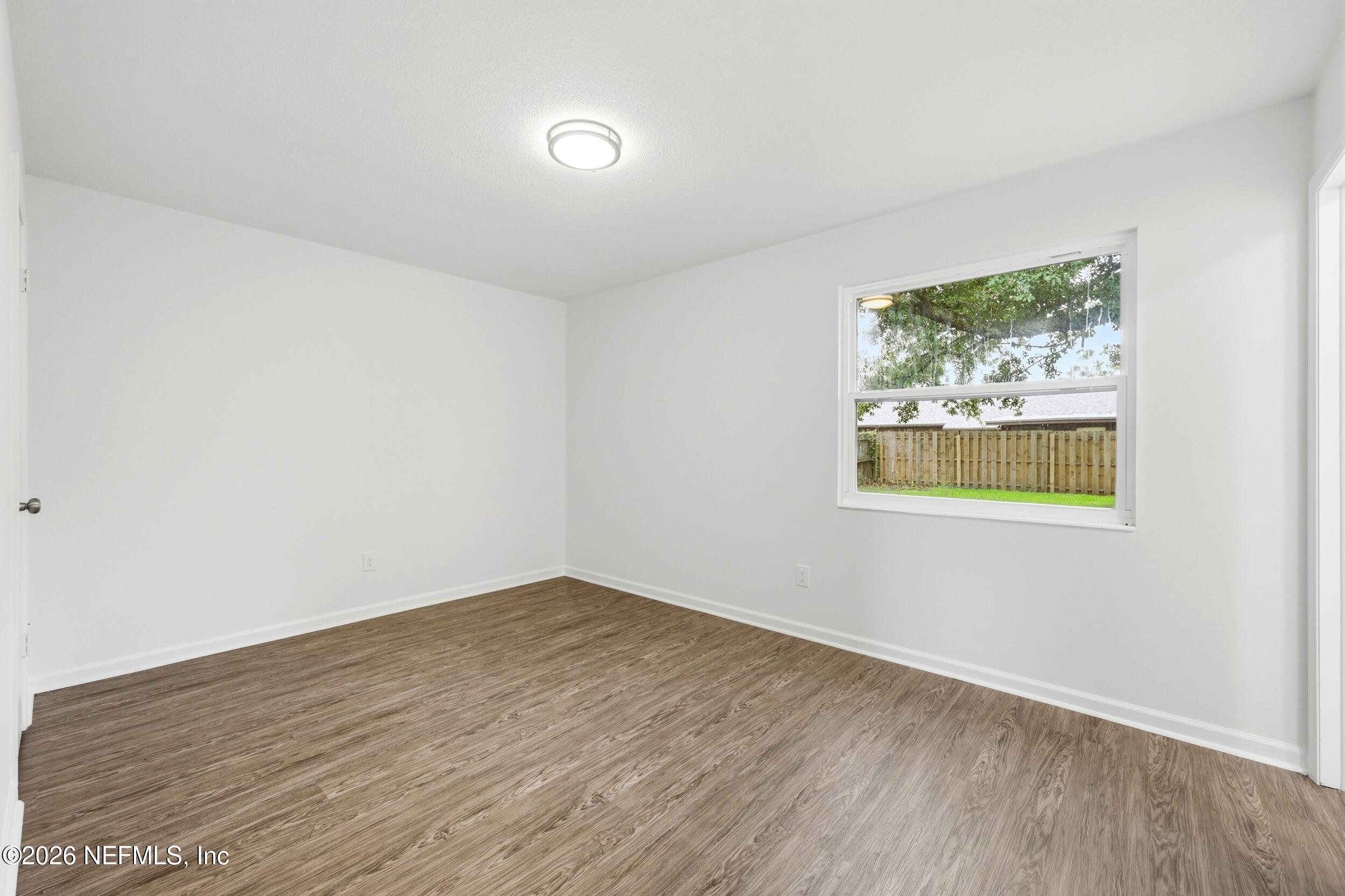 1745 LAURA ANN Lane