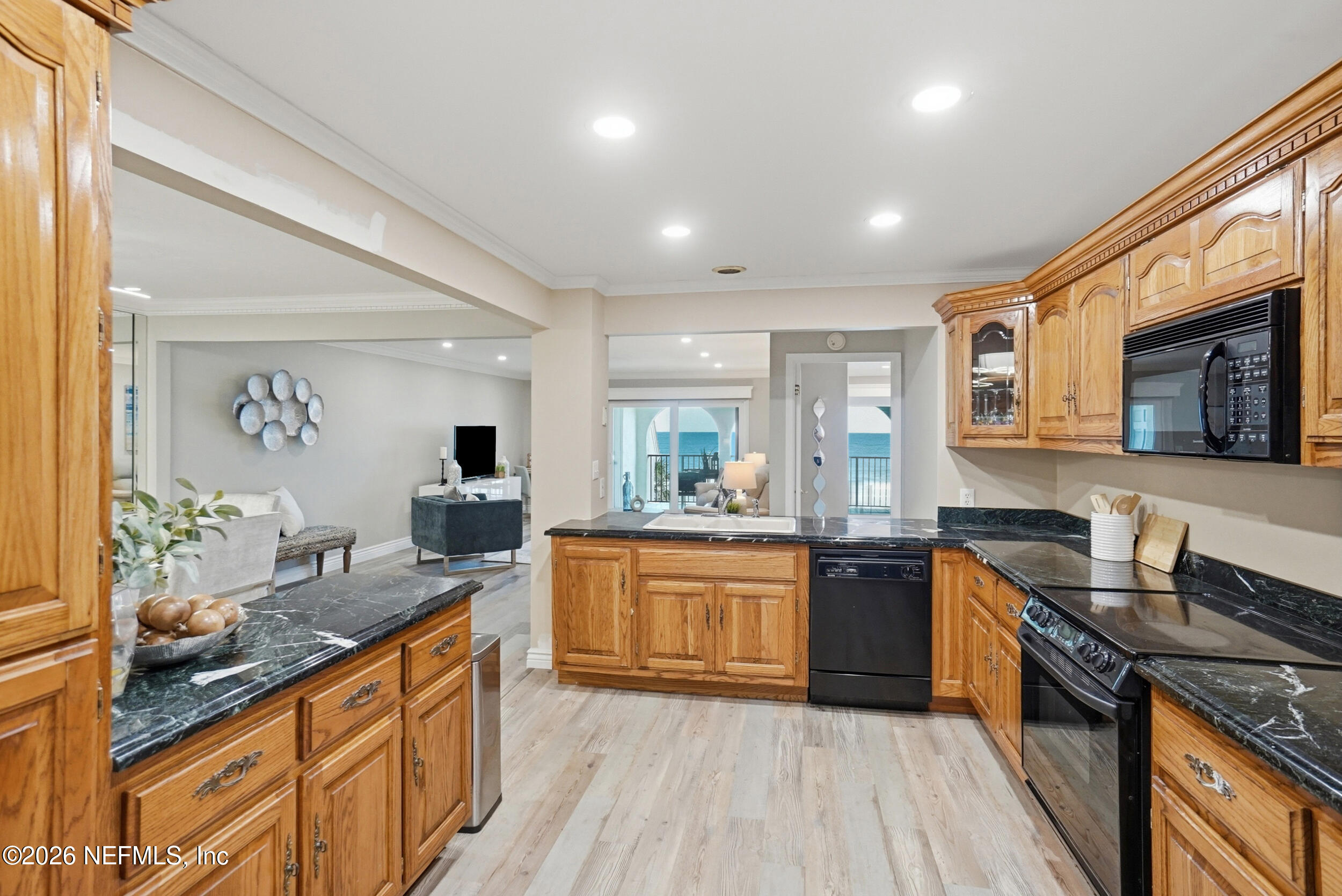 10 10TH Street 9B