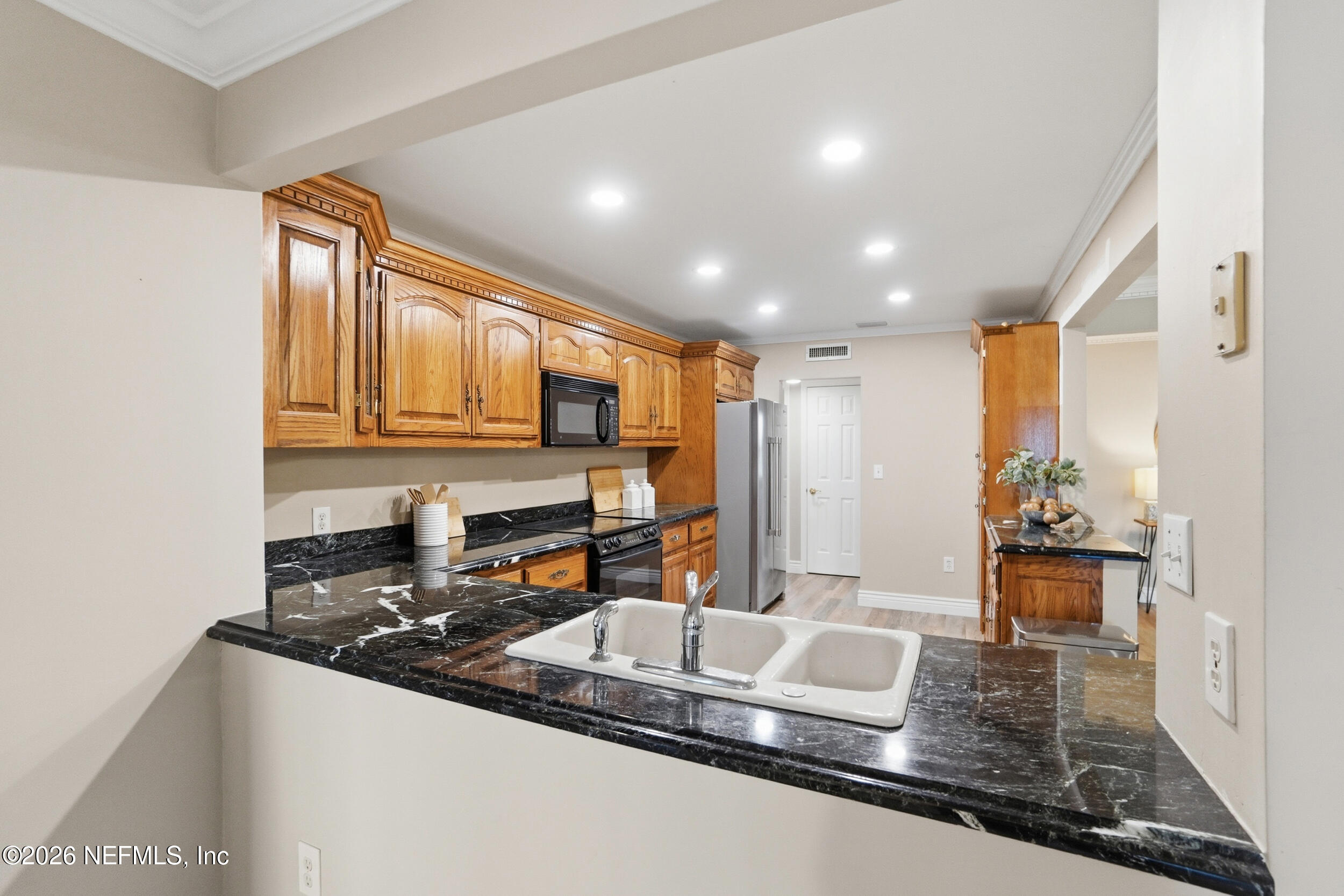 10 10TH Street 9B