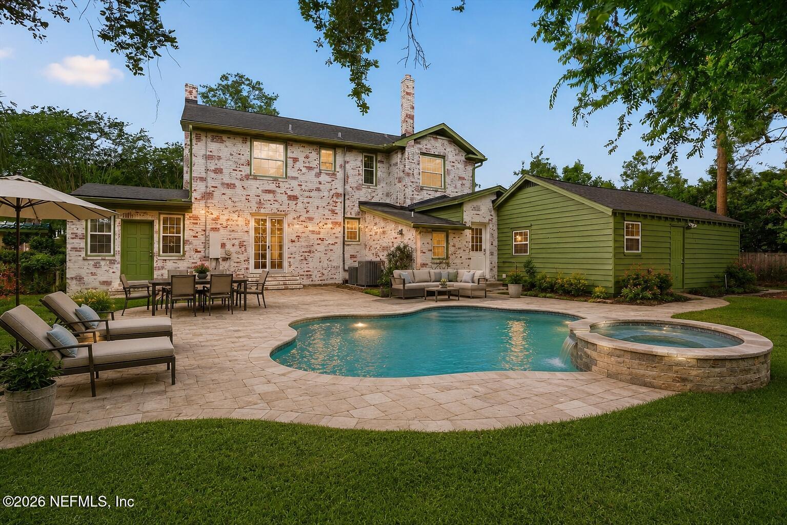 1841 RIVER Road