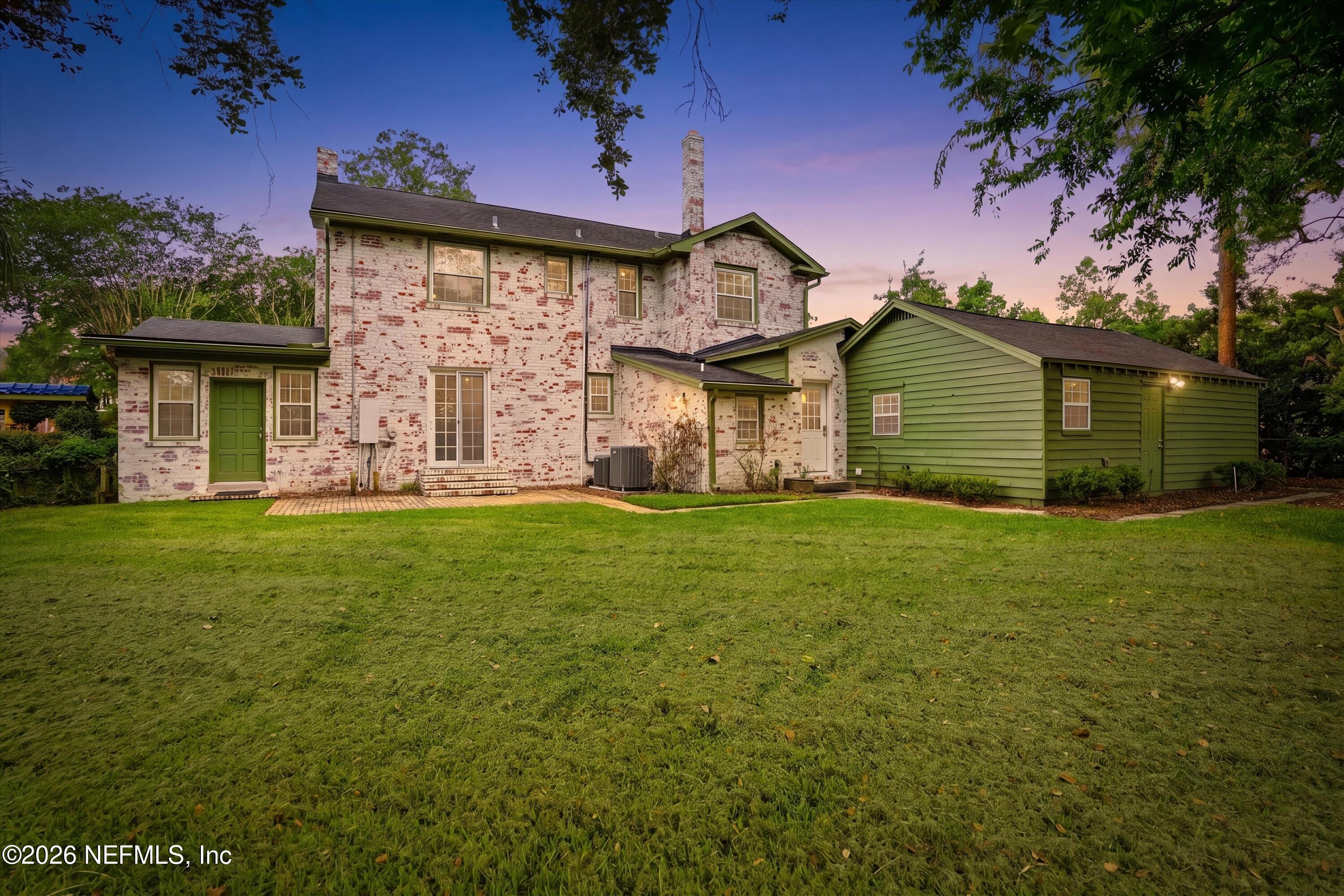1841 RIVER Road