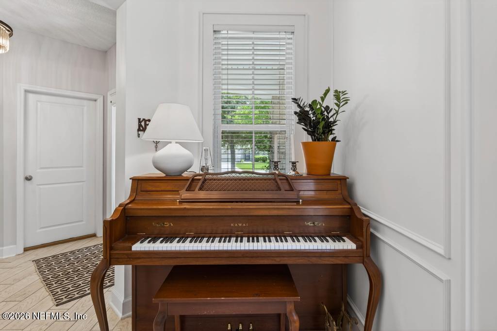 63 FOREST EDGE Drive, St. Johns