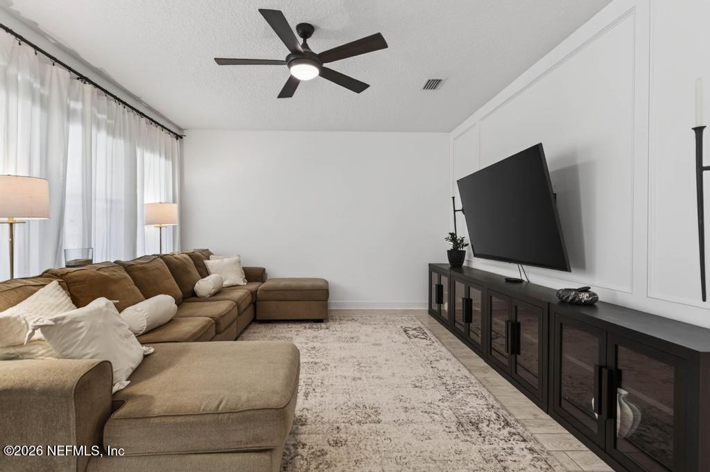 63 FOREST EDGE Drive, St. Johns