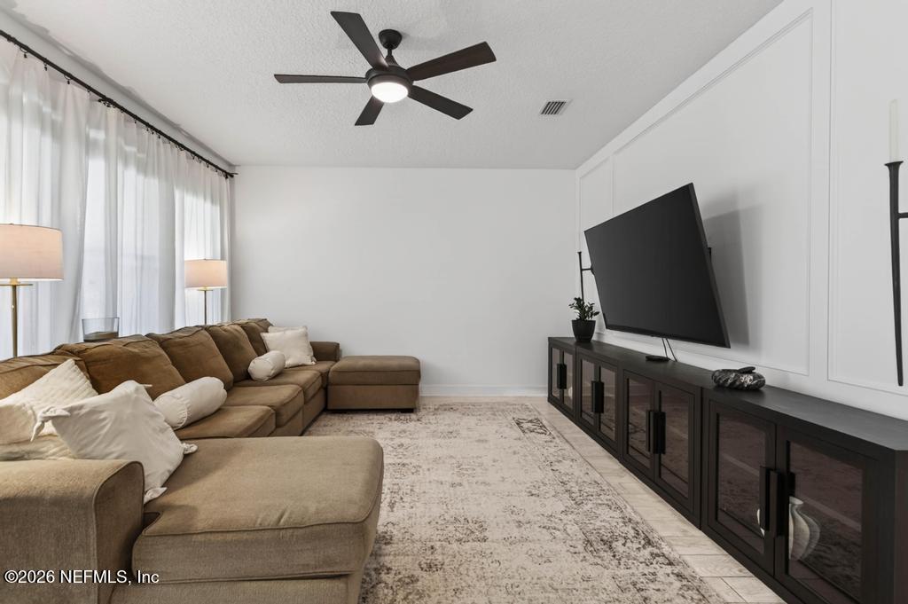63 FOREST EDGE Drive, St. Johns