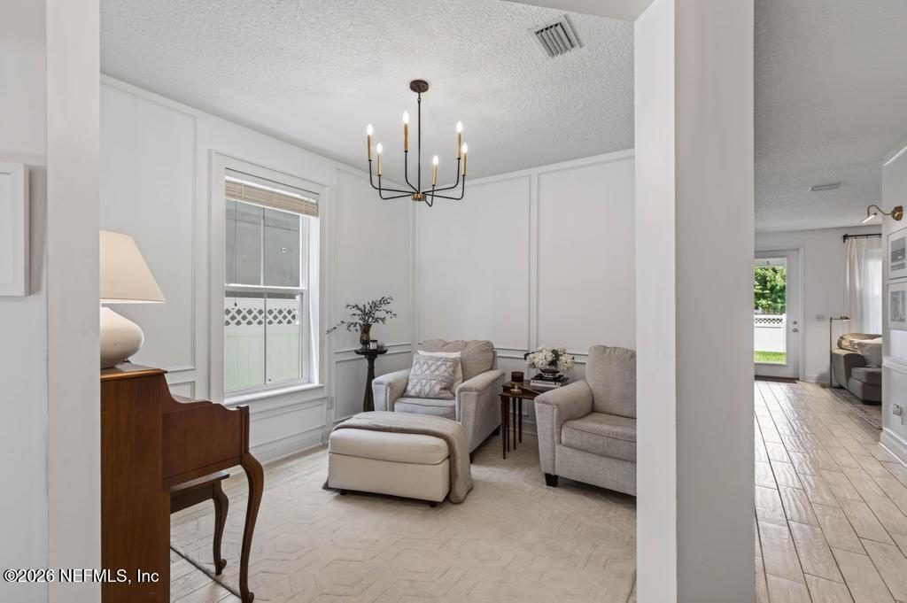 63 FOREST EDGE Drive, St. Johns