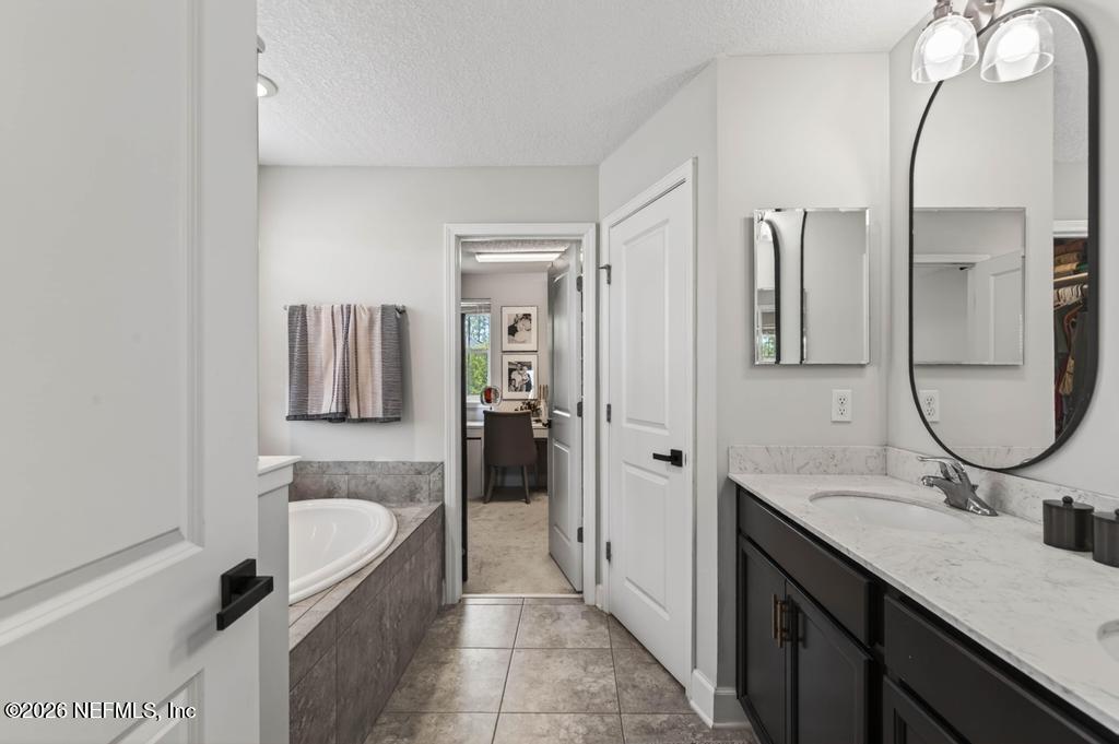 63 FOREST EDGE Drive, St. Johns