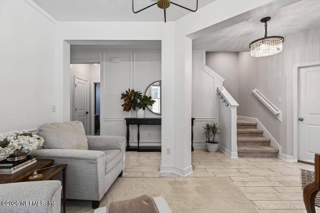 63 FOREST EDGE Drive, St. Johns