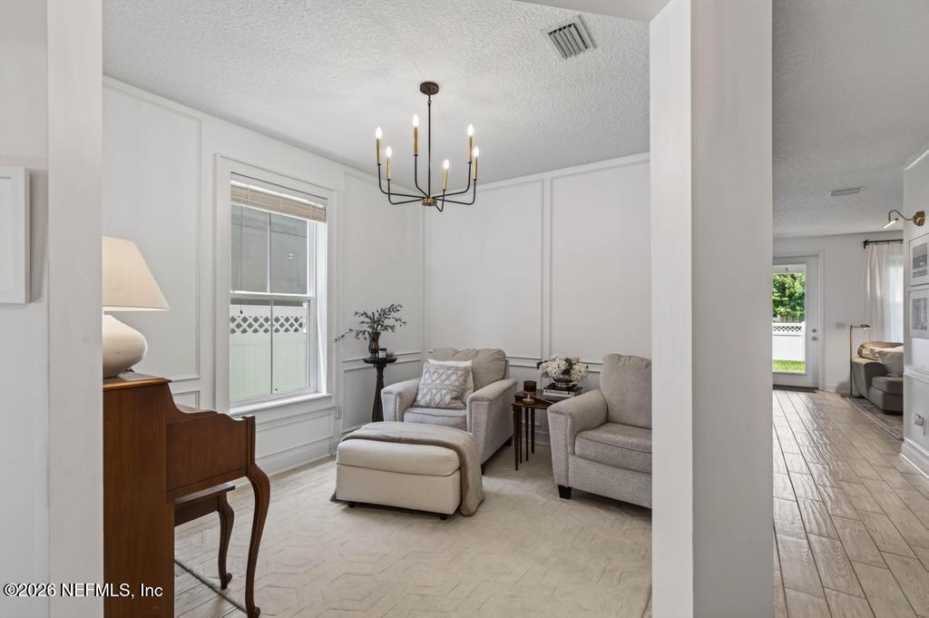 63 FOREST EDGE Drive, St. Johns