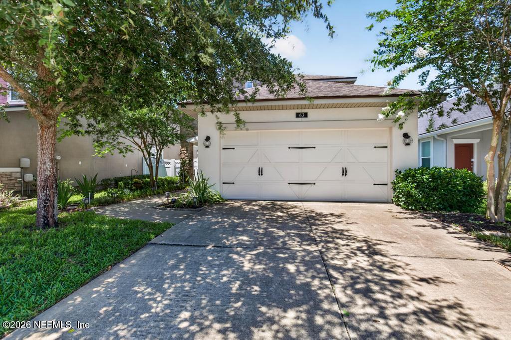 63 FOREST EDGE Drive, St. Johns