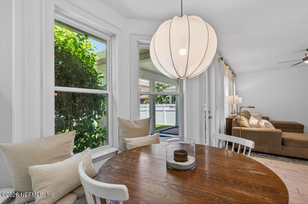 63 FOREST EDGE Drive, St. Johns