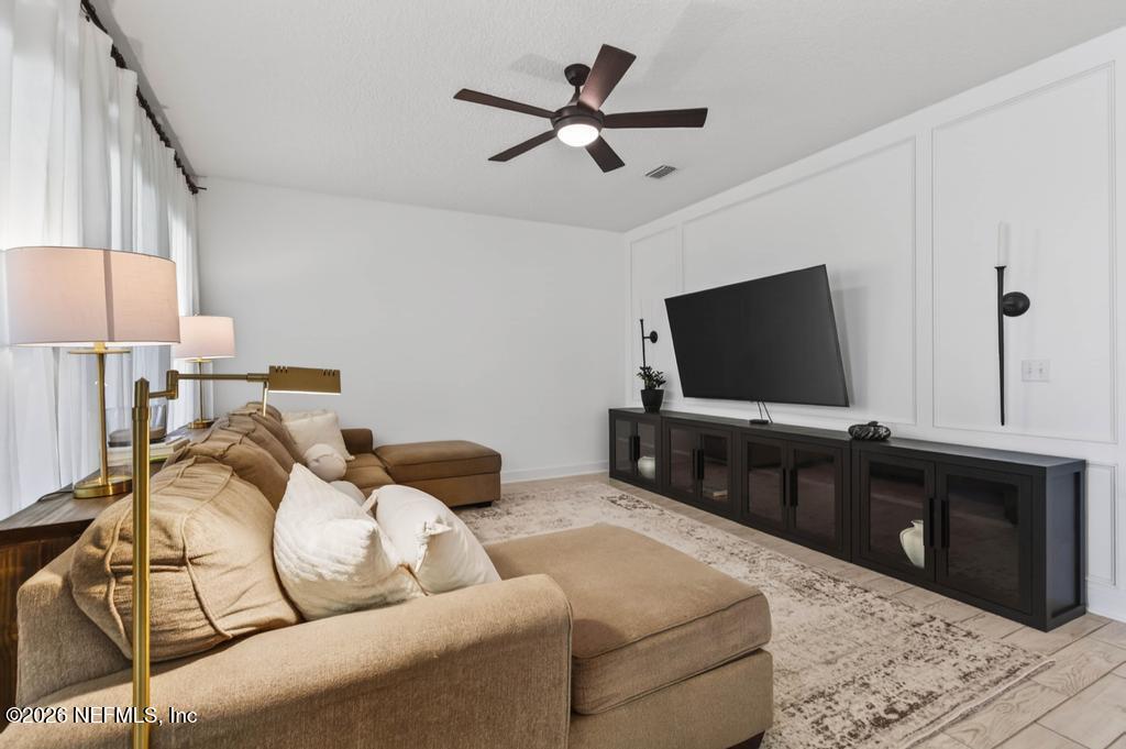 63 FOREST EDGE Drive, St. Johns