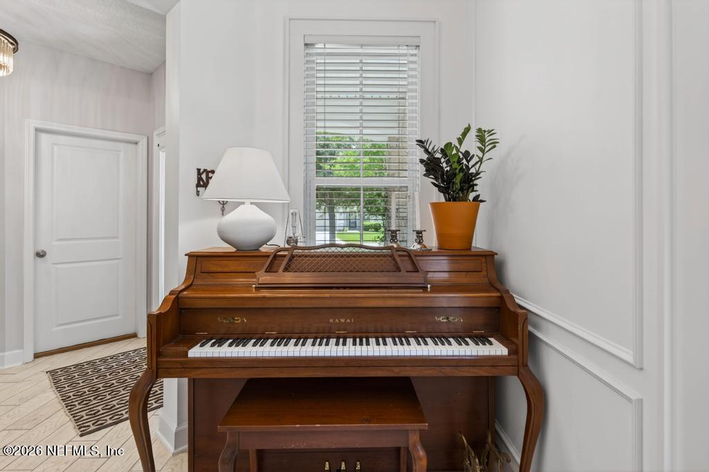 63 FOREST EDGE Drive, St. Johns