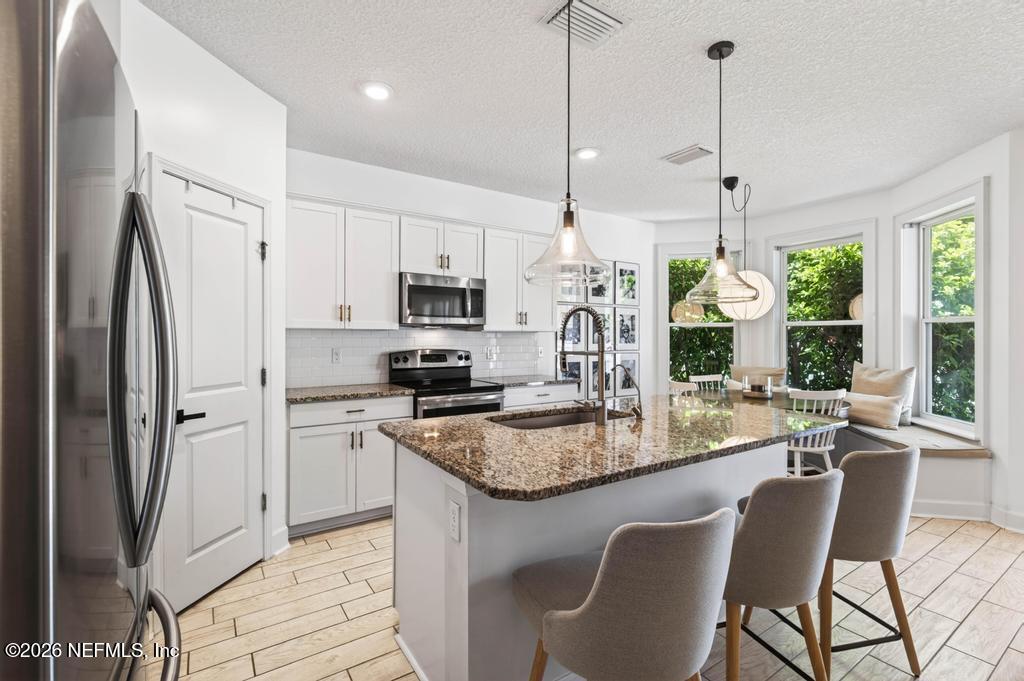 63 FOREST EDGE Drive, St. Johns