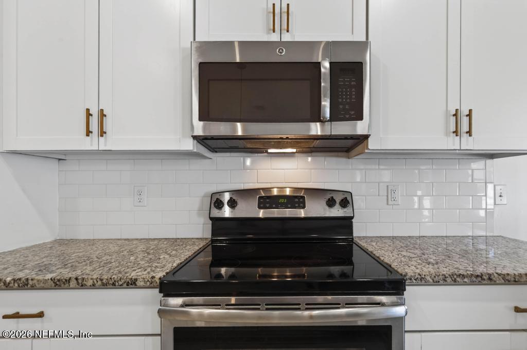 63 FOREST EDGE Drive, St. Johns