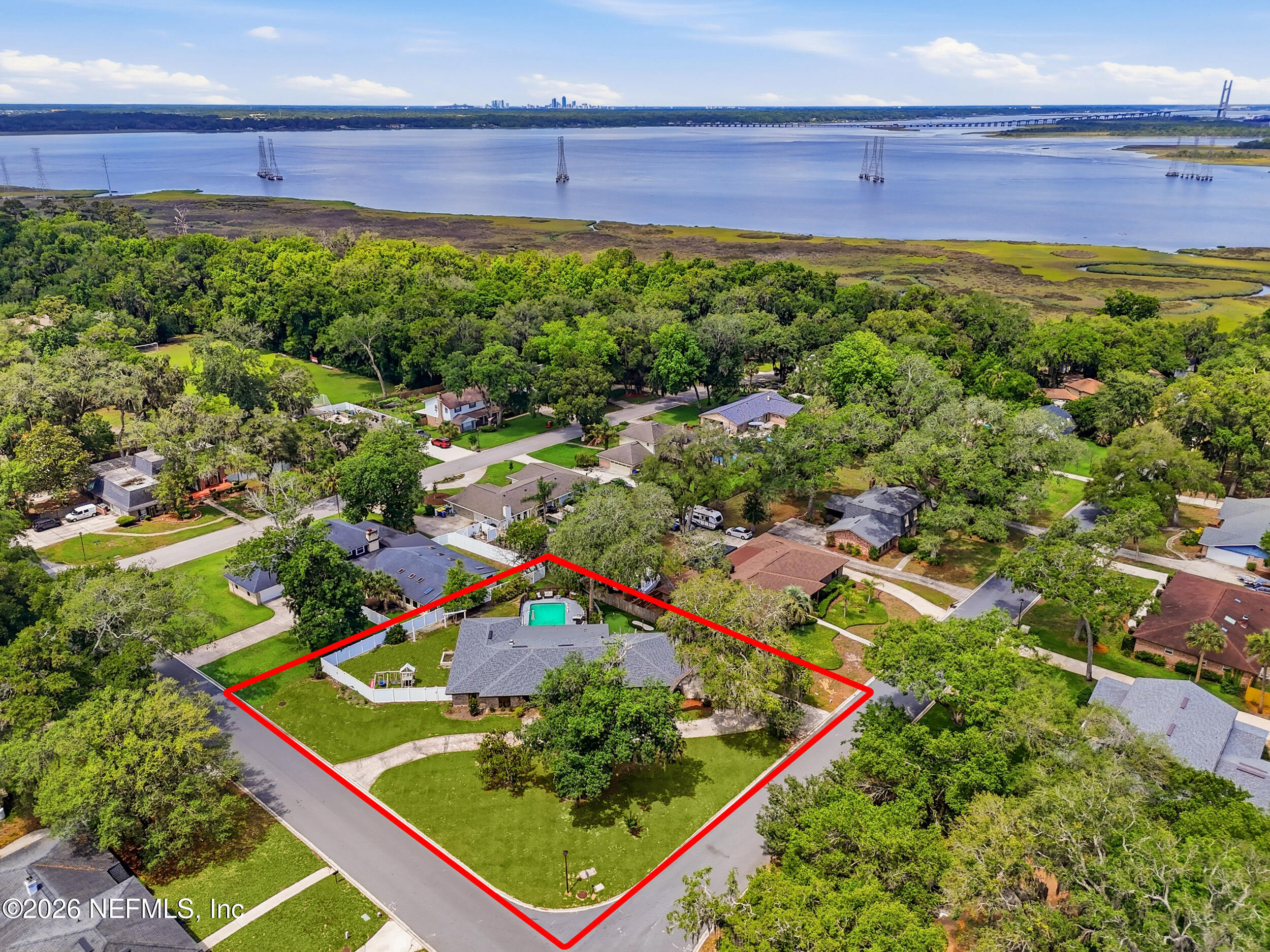 4042 HARBOUR COVE Drive