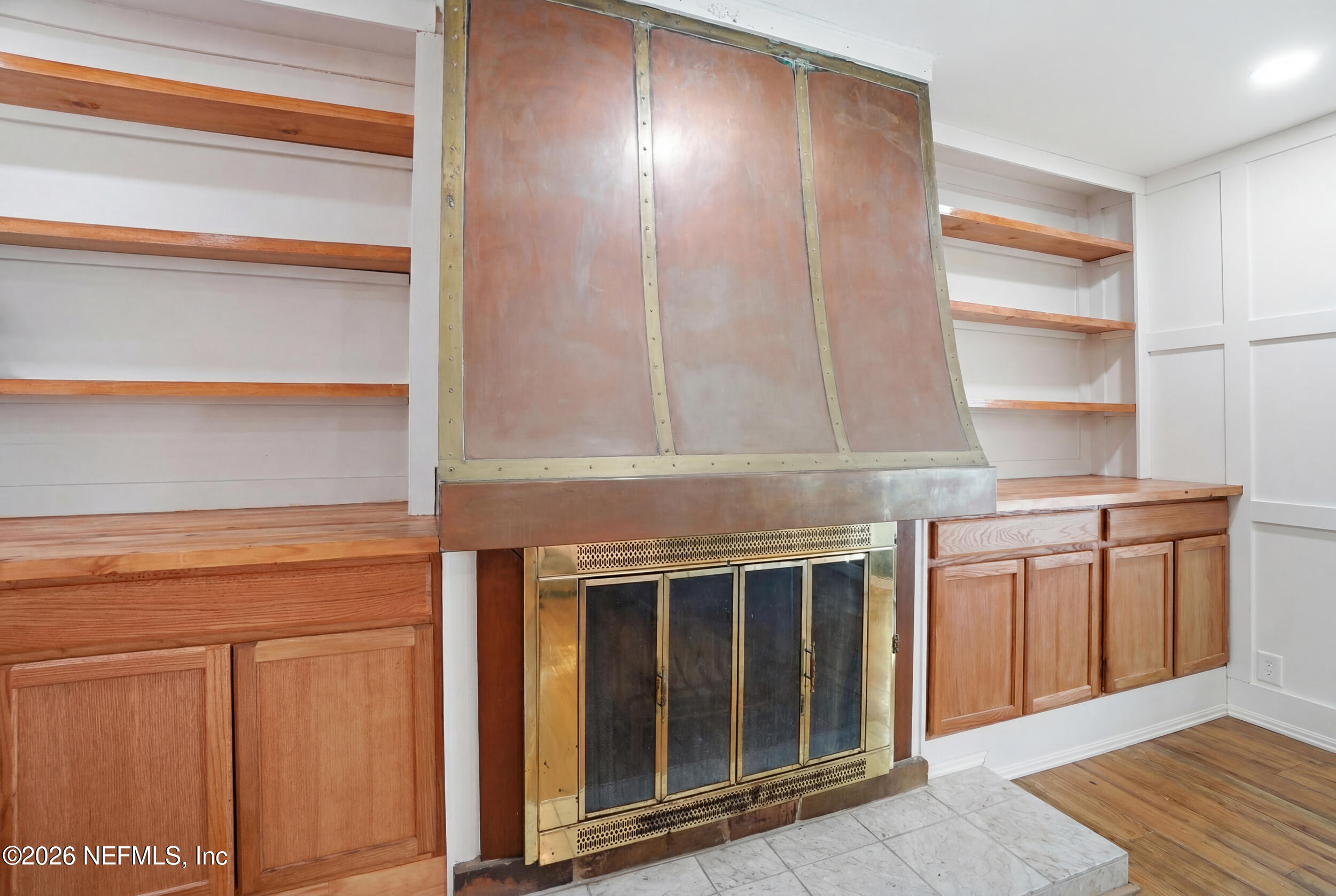 4042 HARBOUR COVE Drive