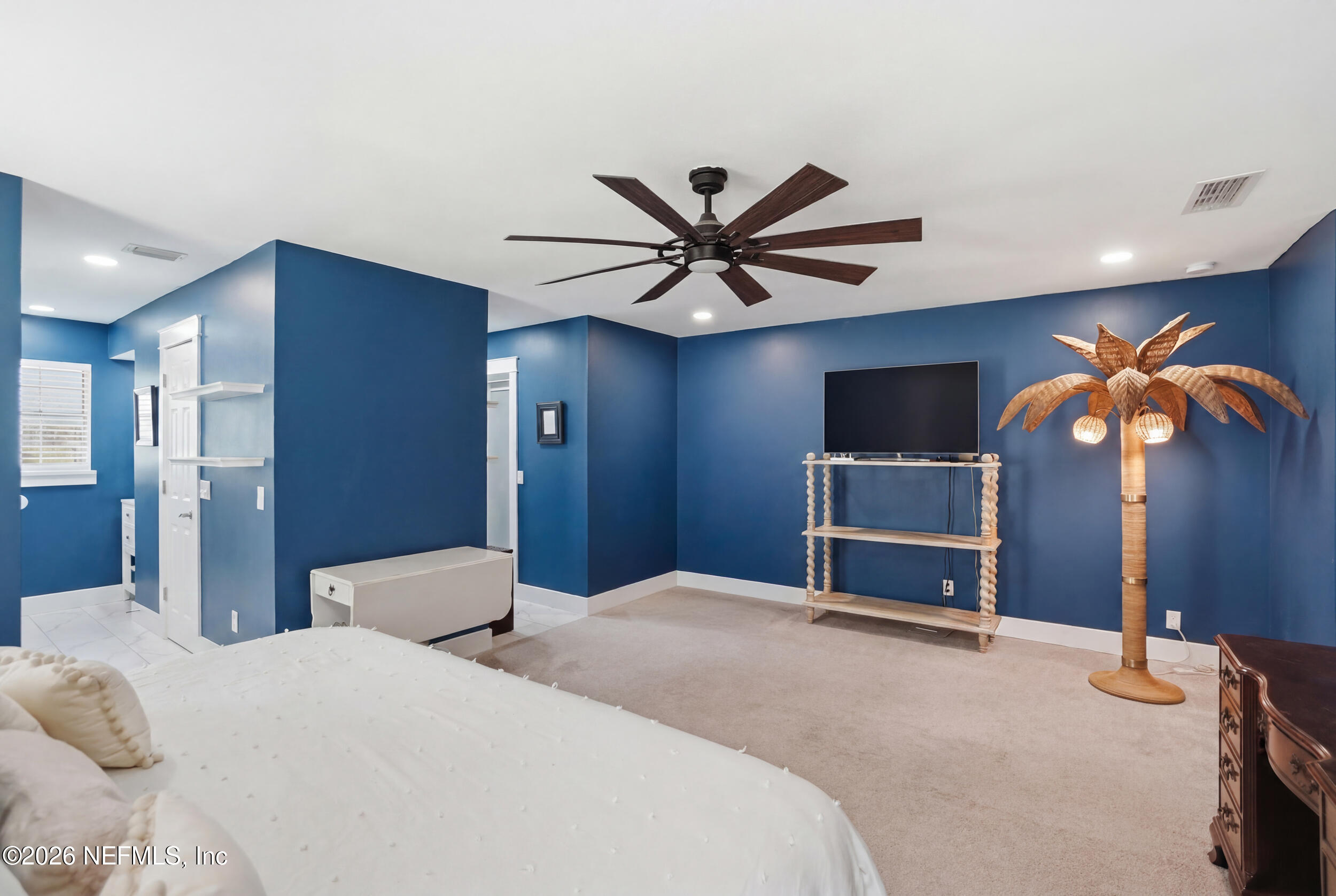4042 HARBOUR COVE Drive