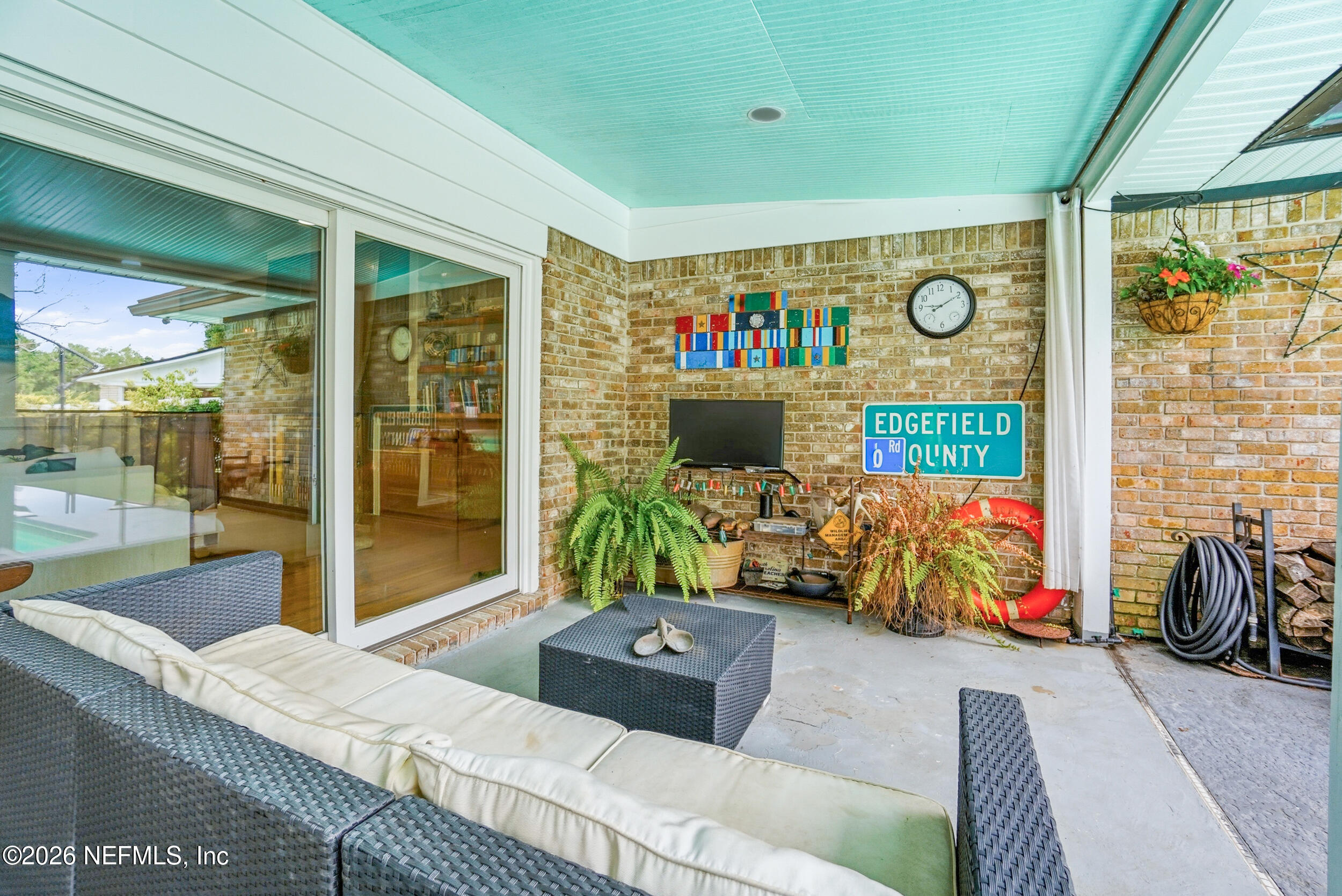 4042 HARBOUR COVE Drive