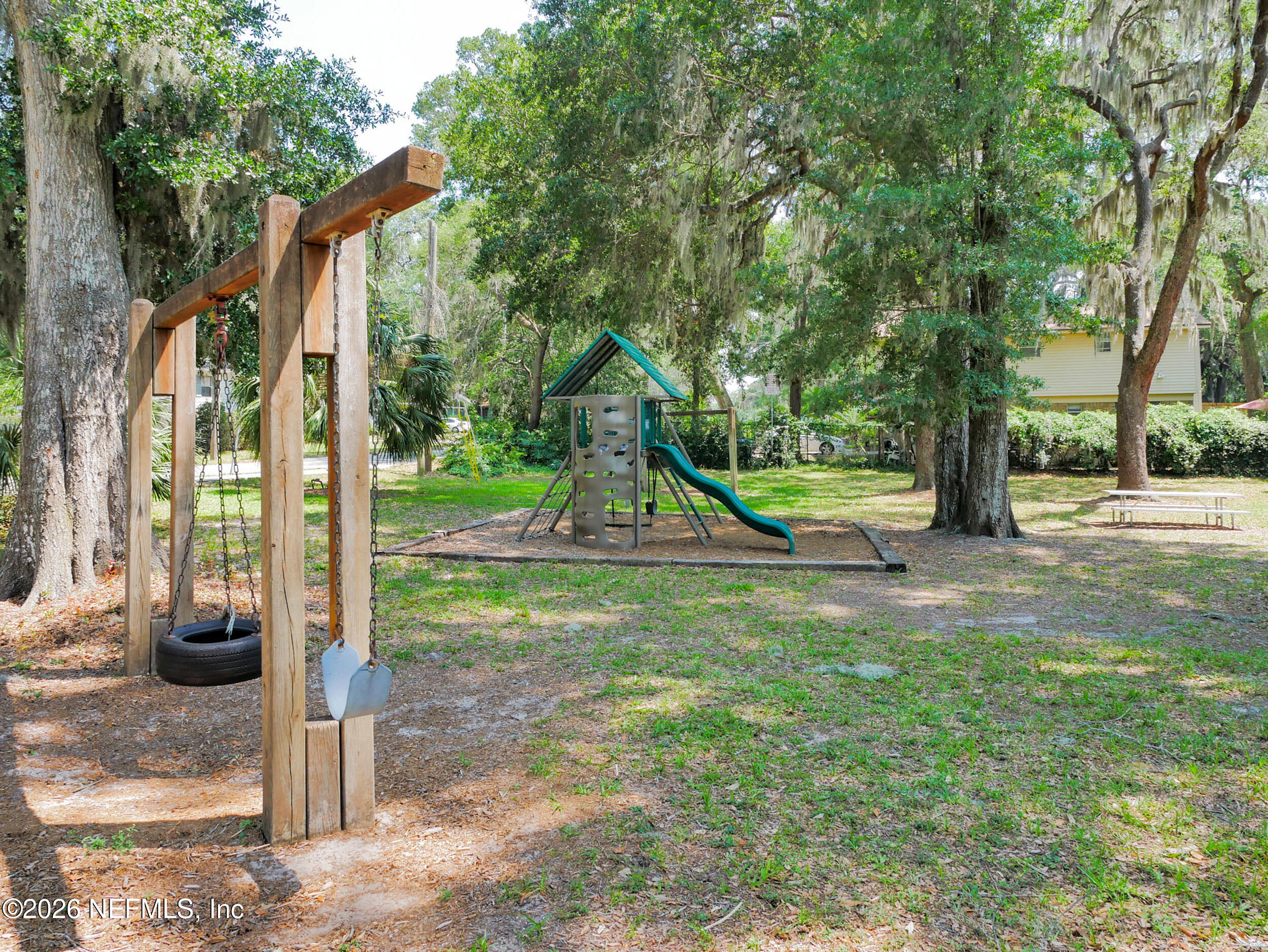 4042 HARBOUR COVE Drive