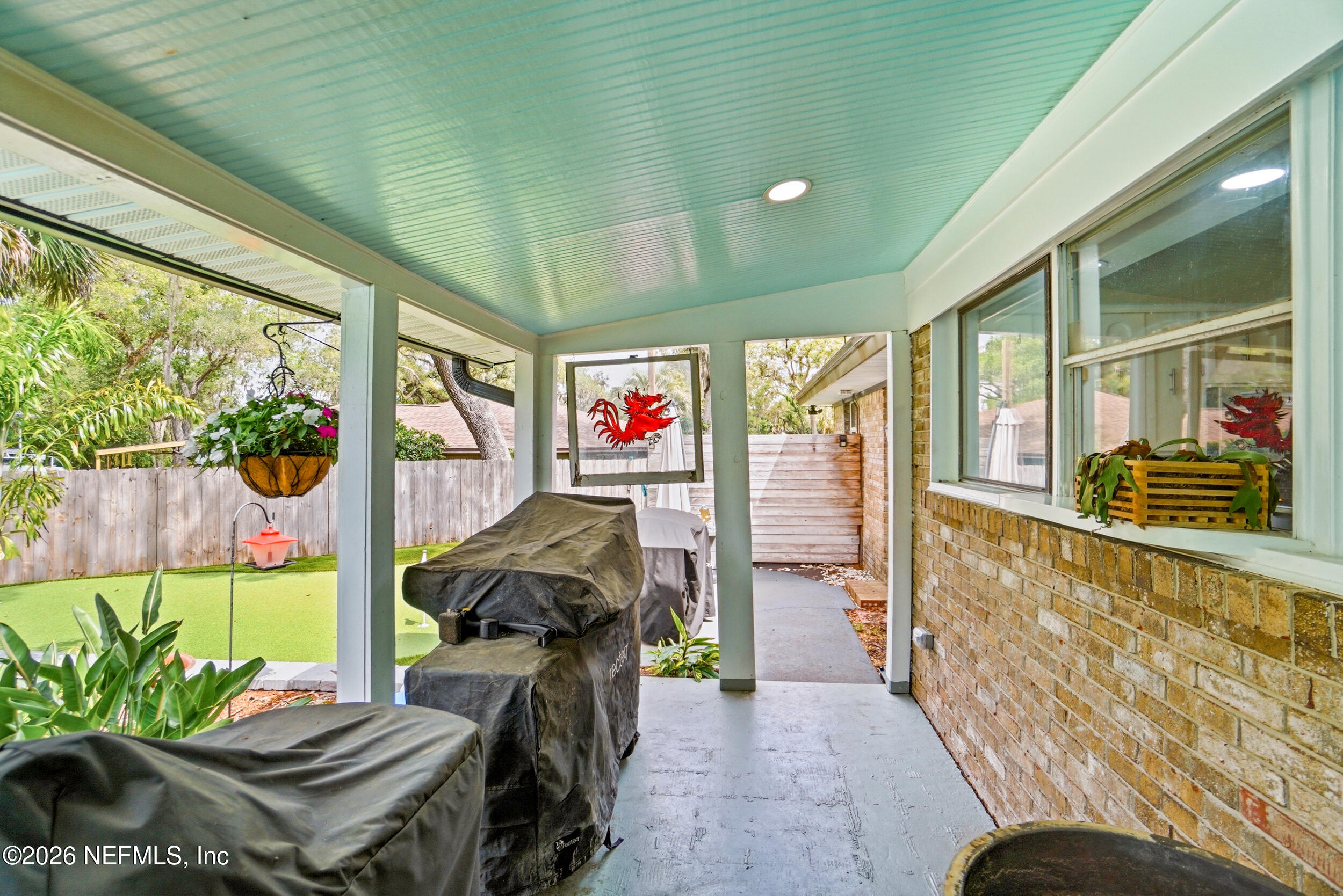 4042 HARBOUR COVE Drive