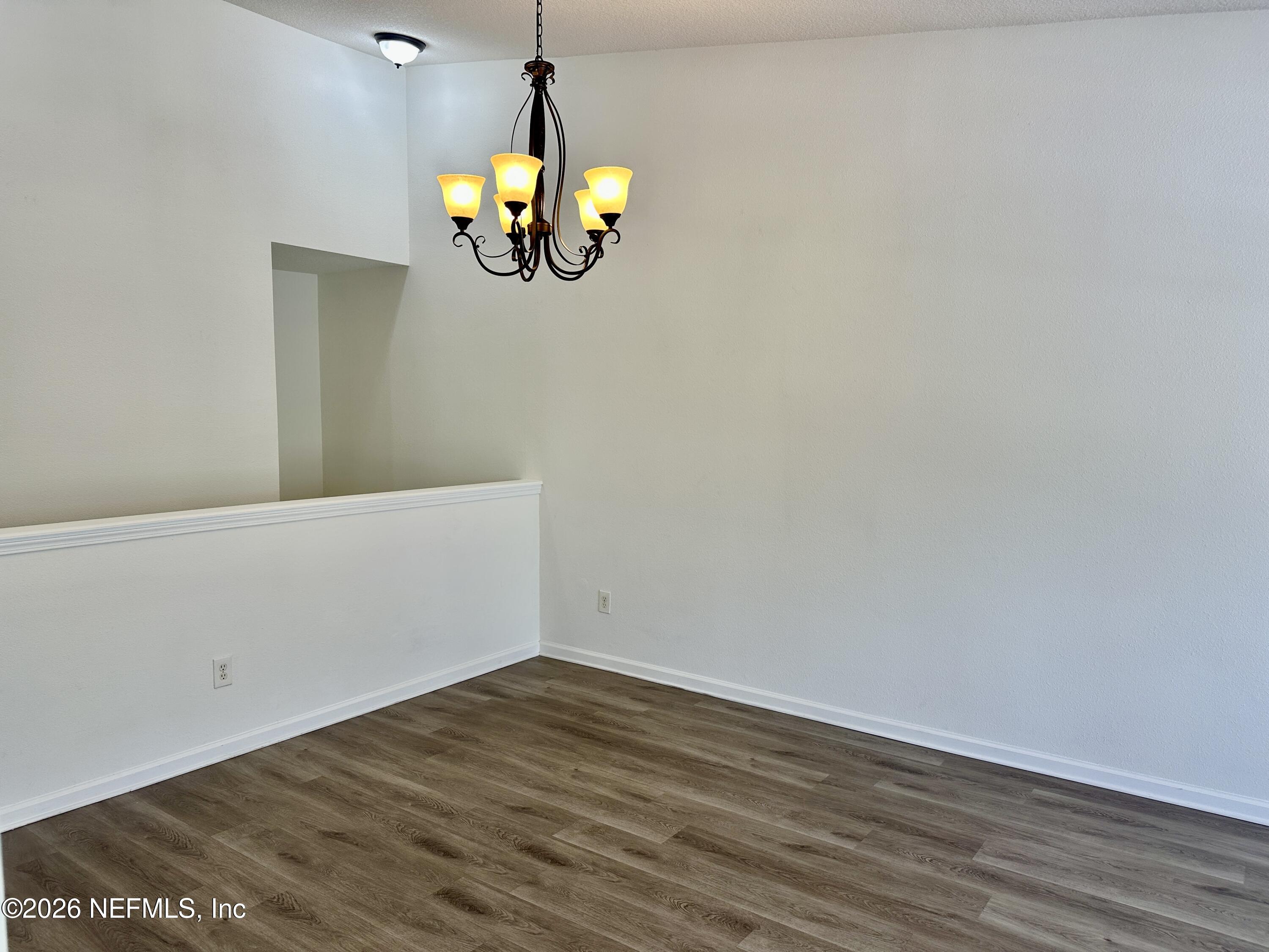 13811 HERONS LANDING Way 9