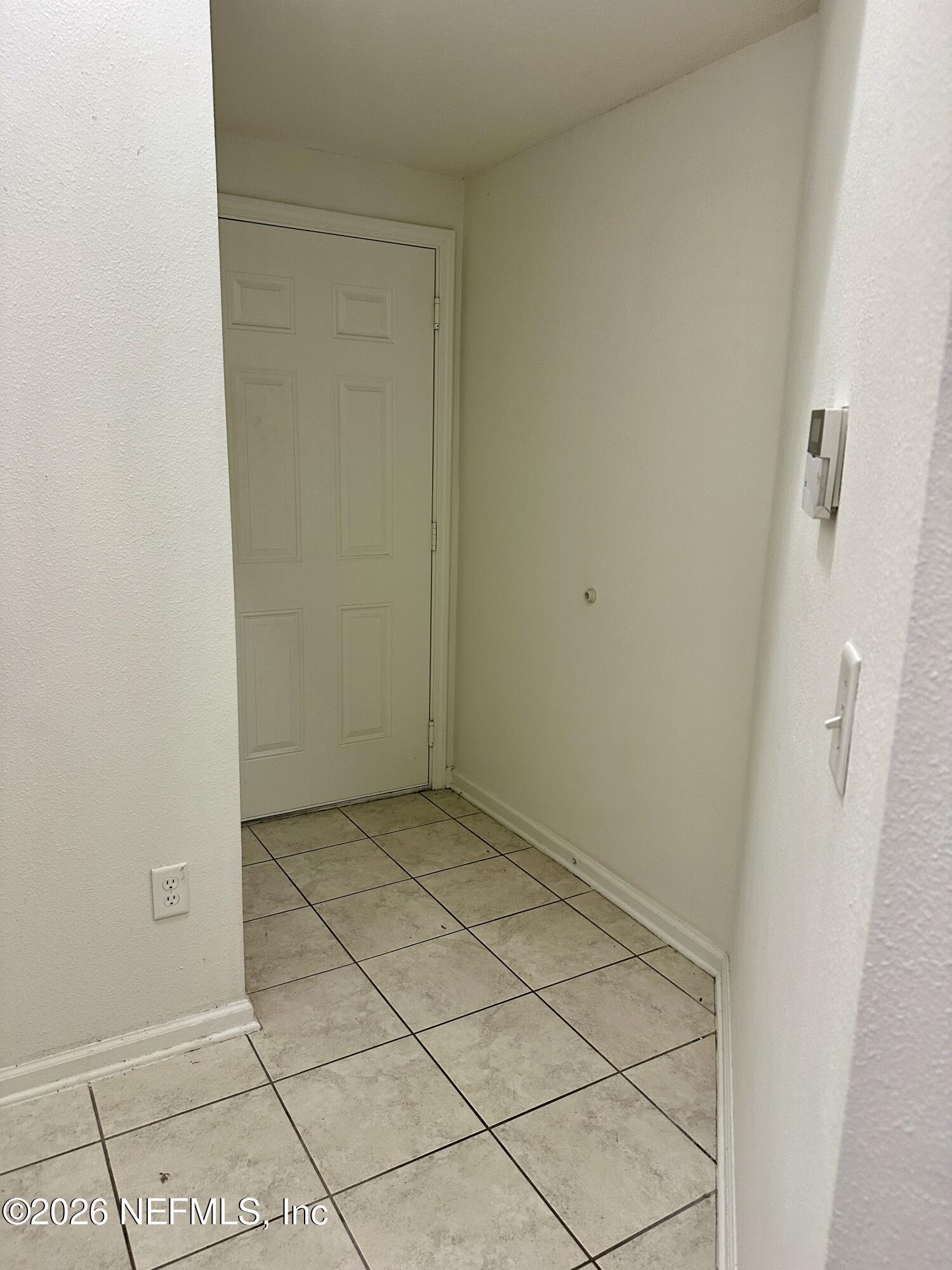 13811 HERONS LANDING Way 9