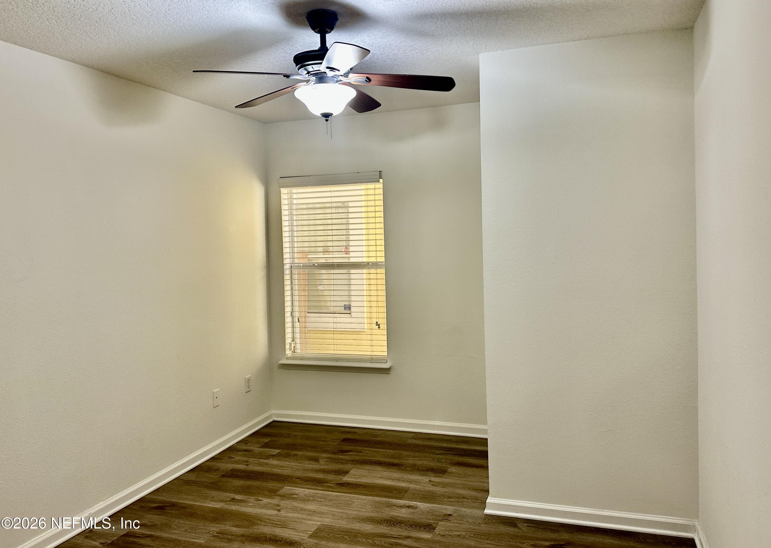 13811 HERONS LANDING Way 9