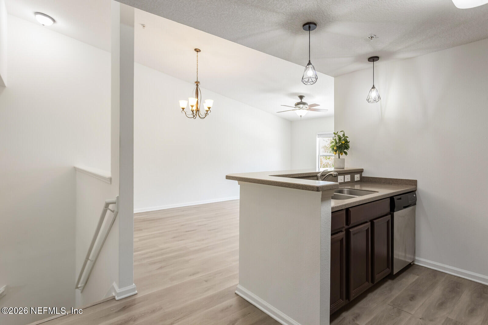 13811 HERONS LANDING Way 9