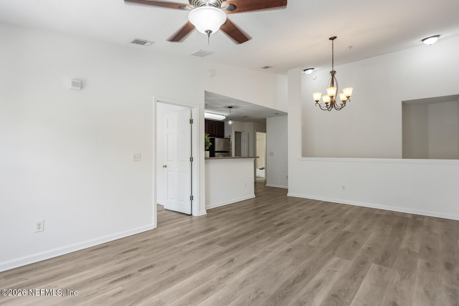 13811 HERONS LANDING Way 9