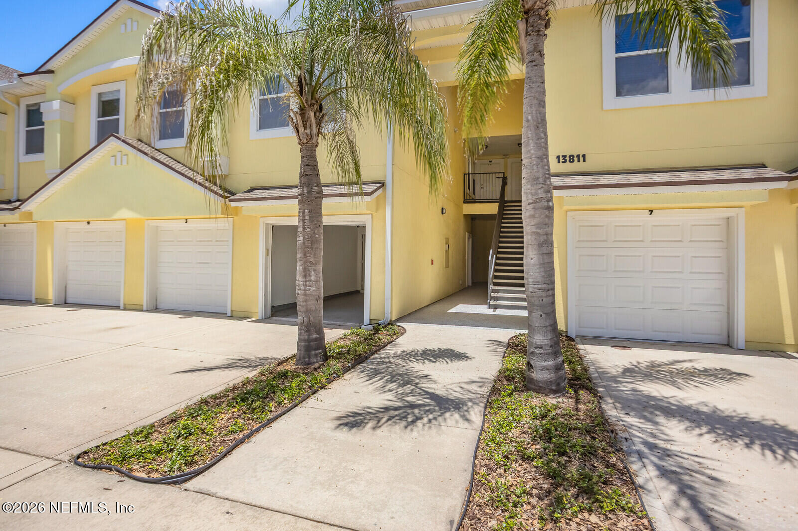 13811 HERONS LANDING Way 9