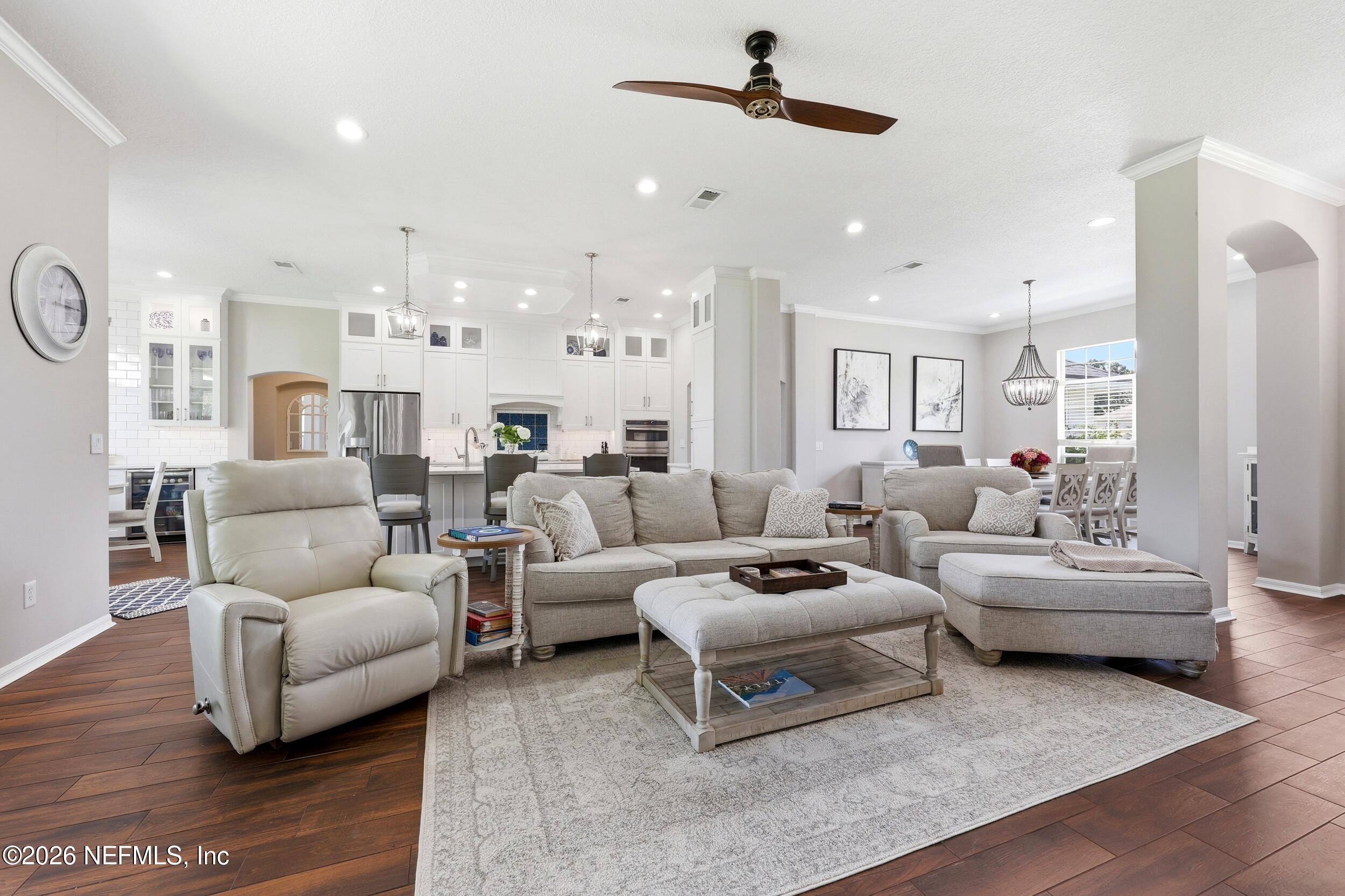 13877 SOFTWIND Trail N