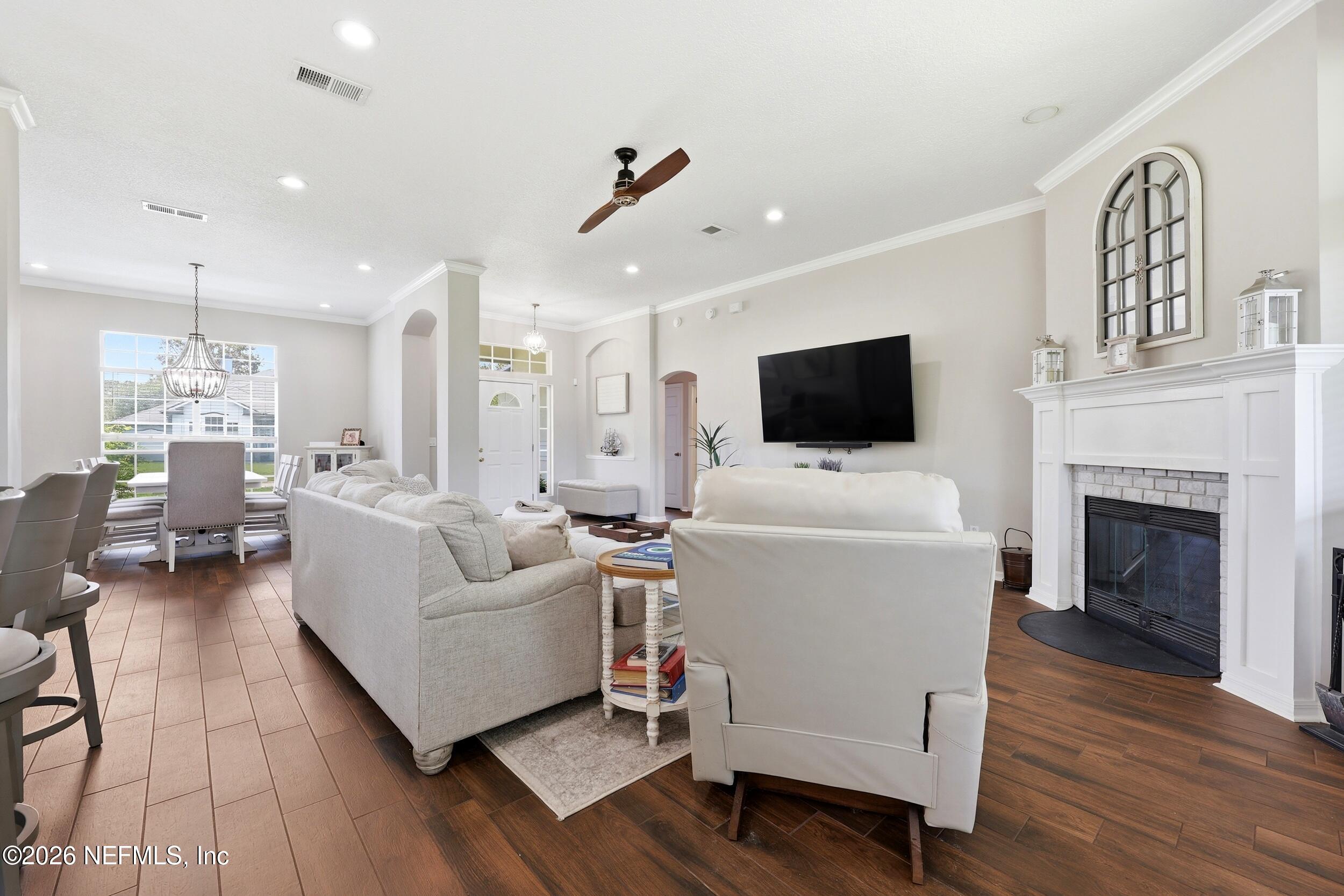 13877 SOFTWIND Trail N