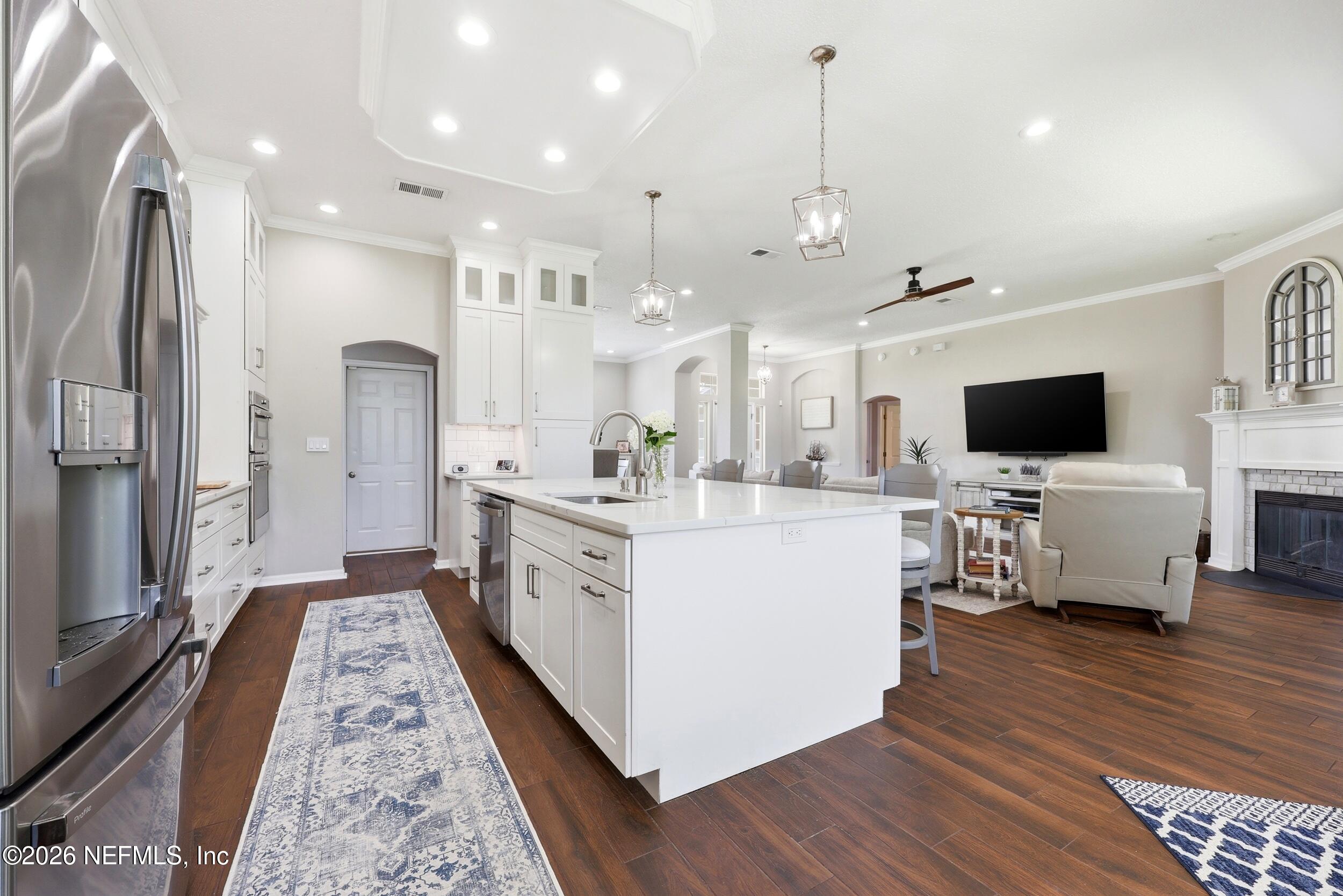 13877 SOFTWIND Trail N