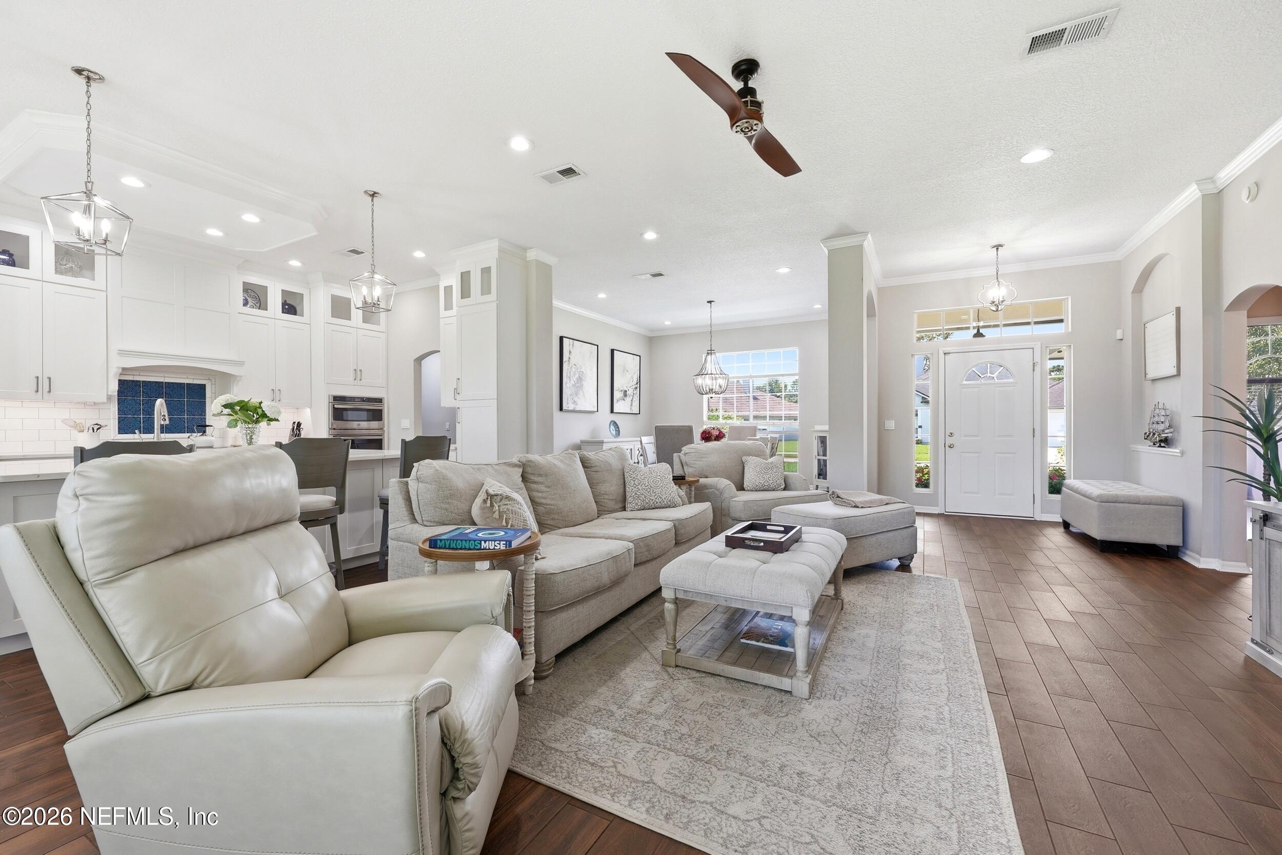 13877 SOFTWIND Trail N