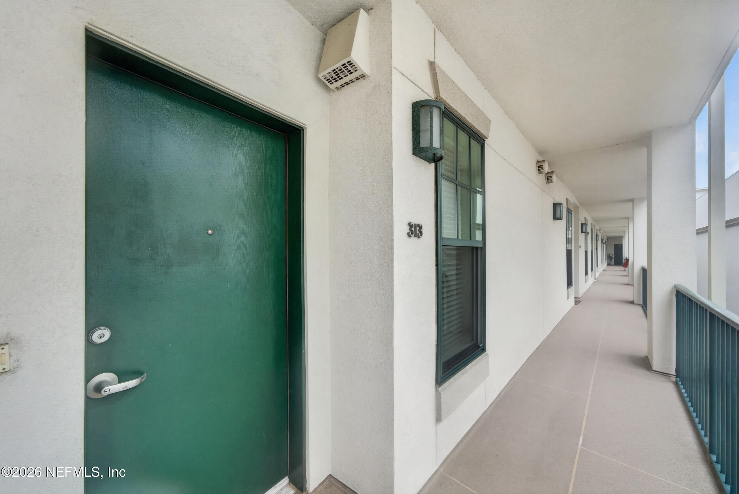 1661 RIVERSIDE Avenue 313
