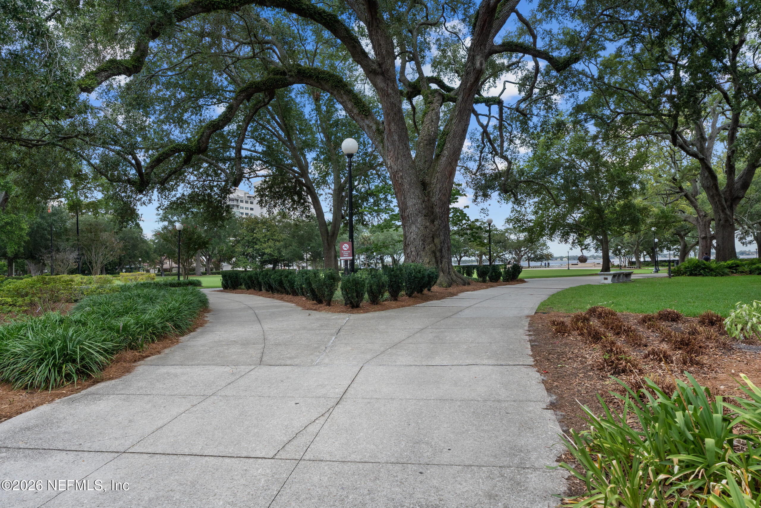 1661 RIVERSIDE Avenue 313