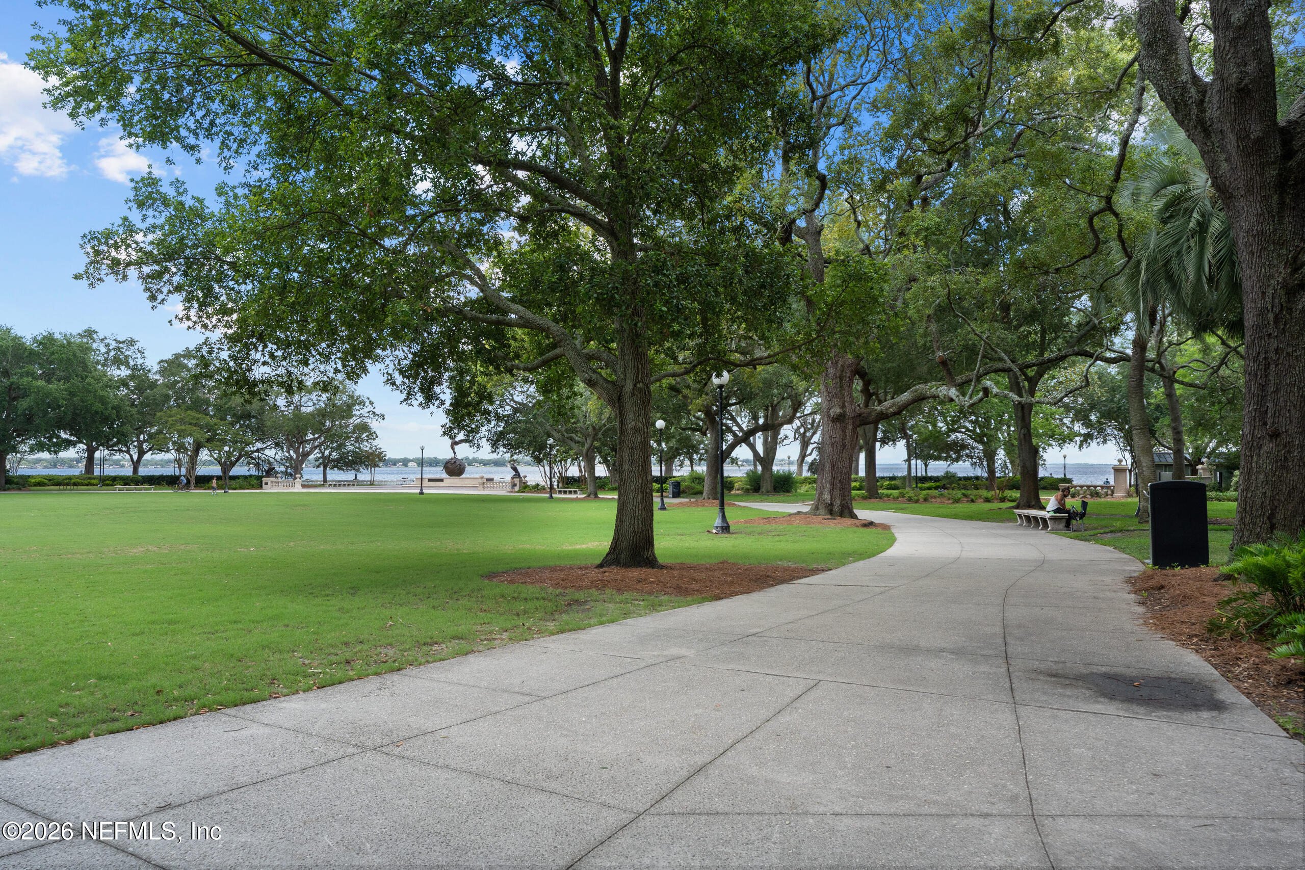 1661 RIVERSIDE Avenue 313