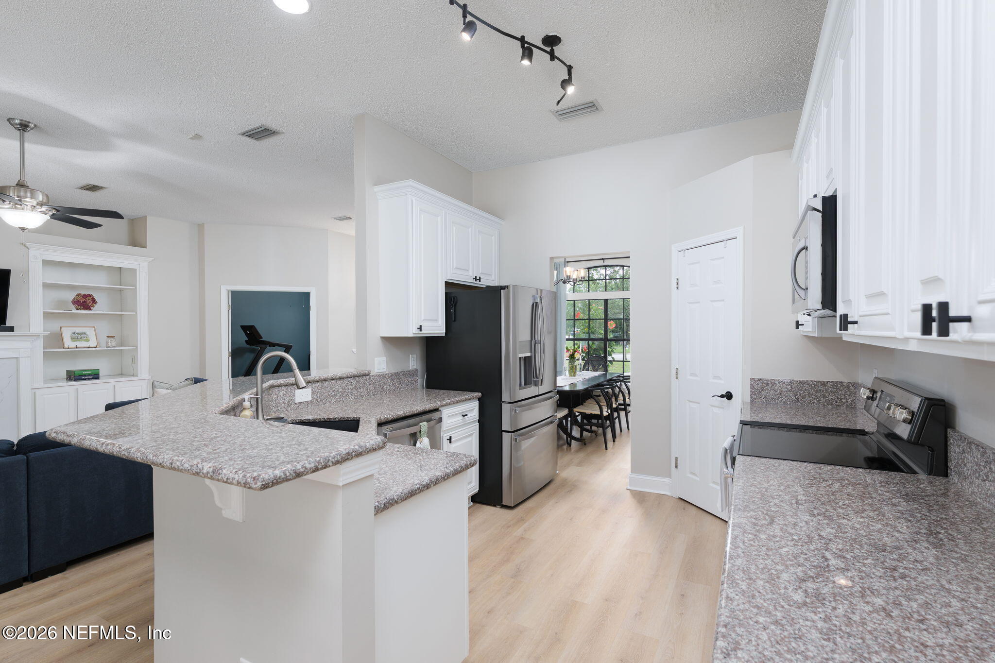 12070 BRANDON GLENN Terrace