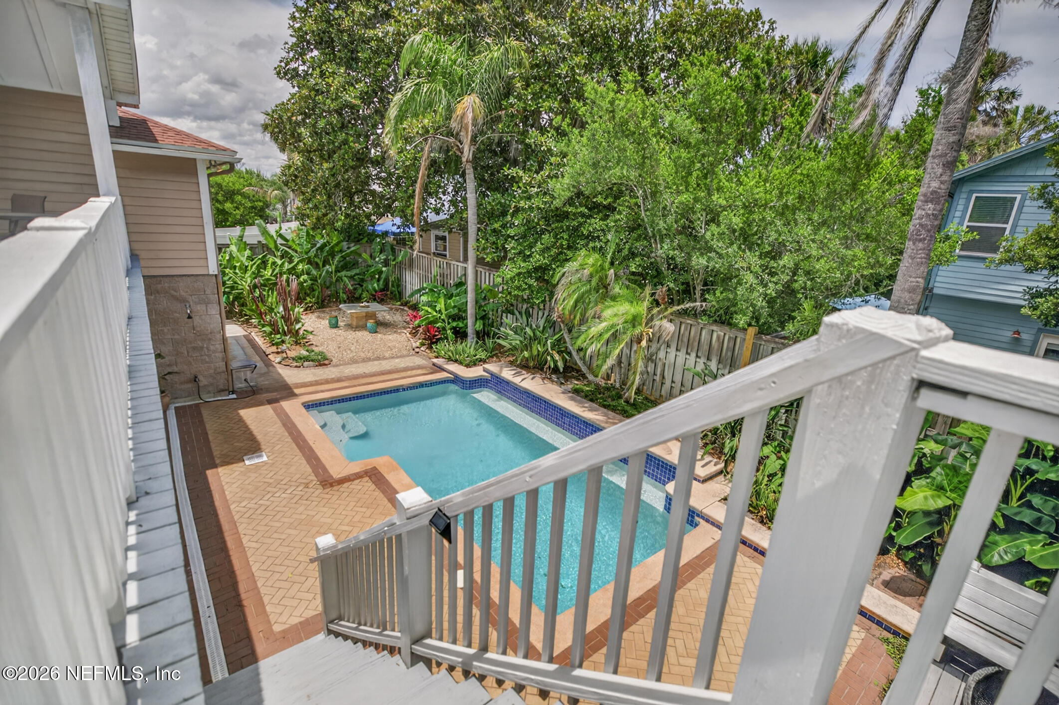 224 BOWLES Street