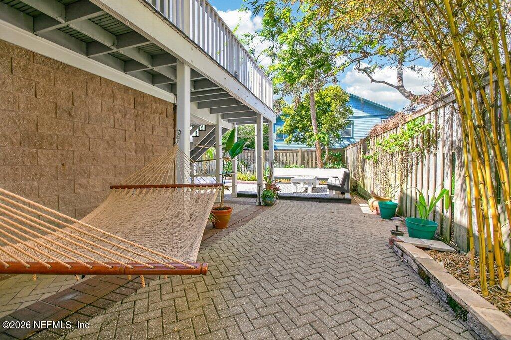 224 BOWLES Street