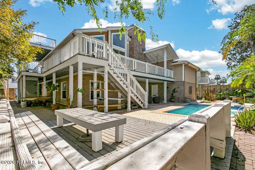224 BOWLES Street