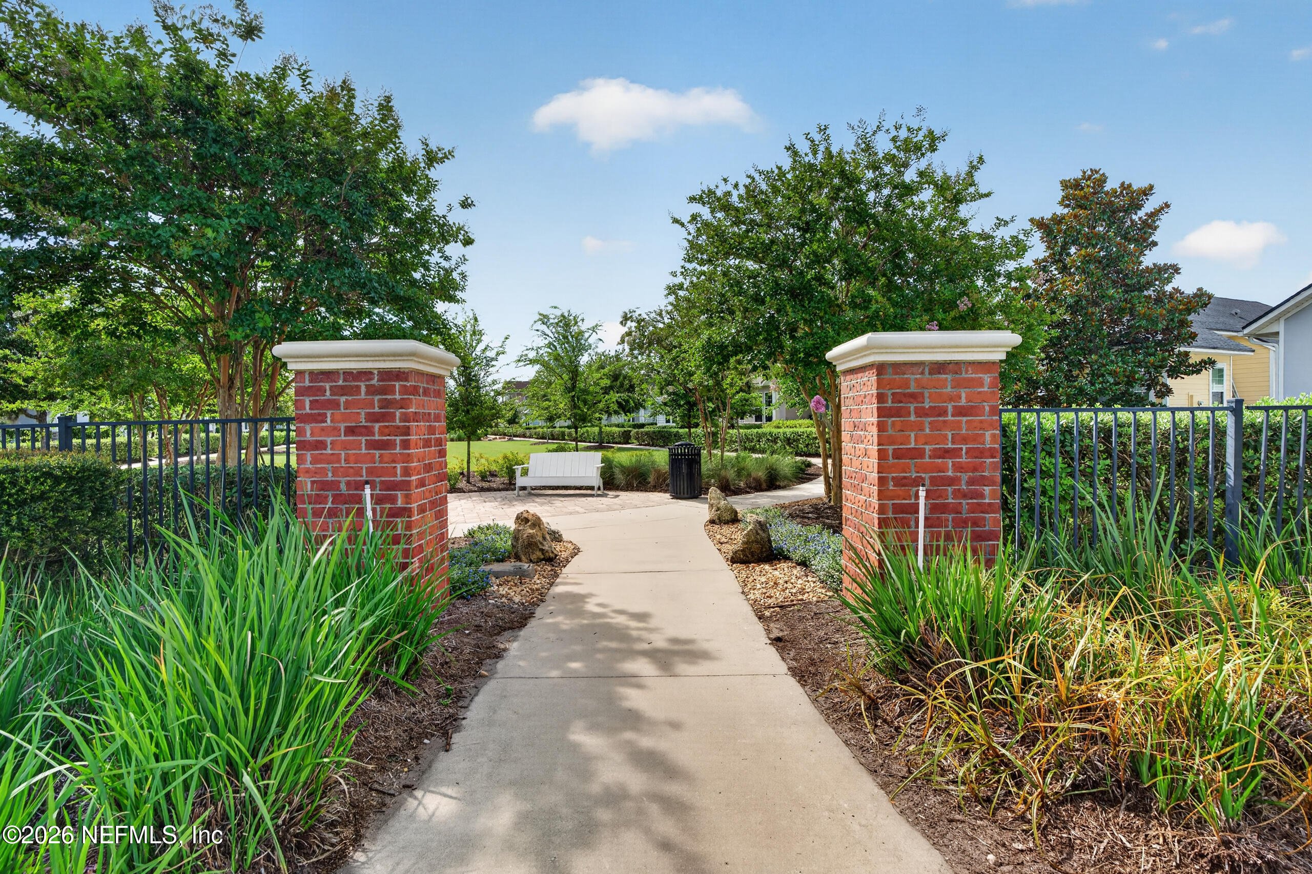 61 WILLOW BREEZE Lane