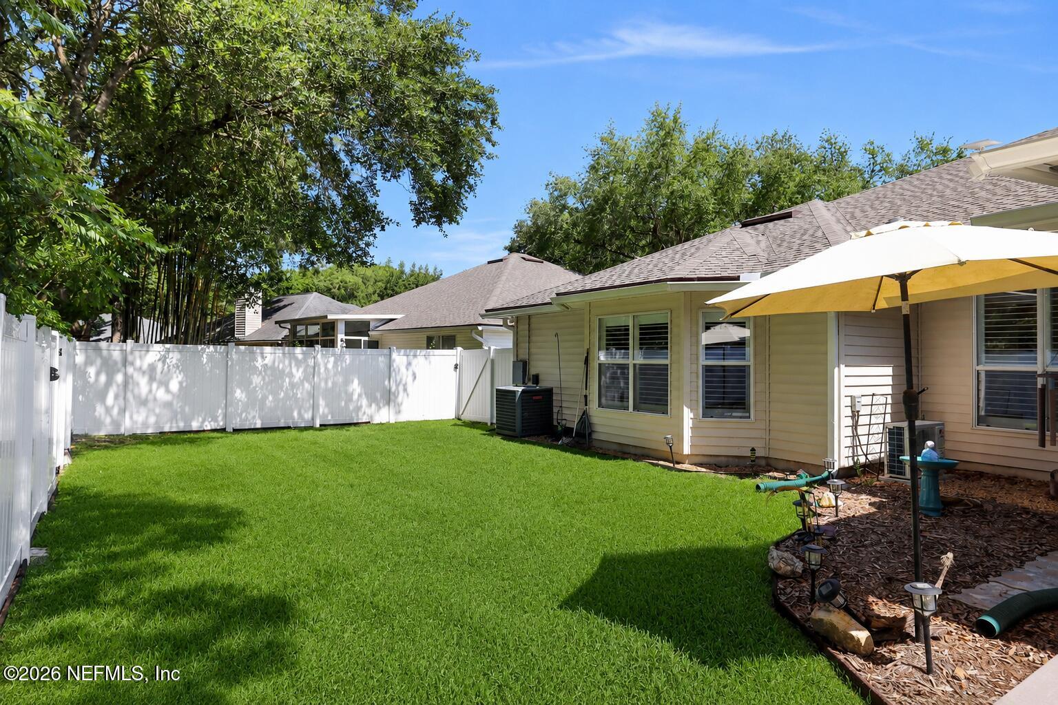 1004 FLORA PARKE Drive, St. Johns
